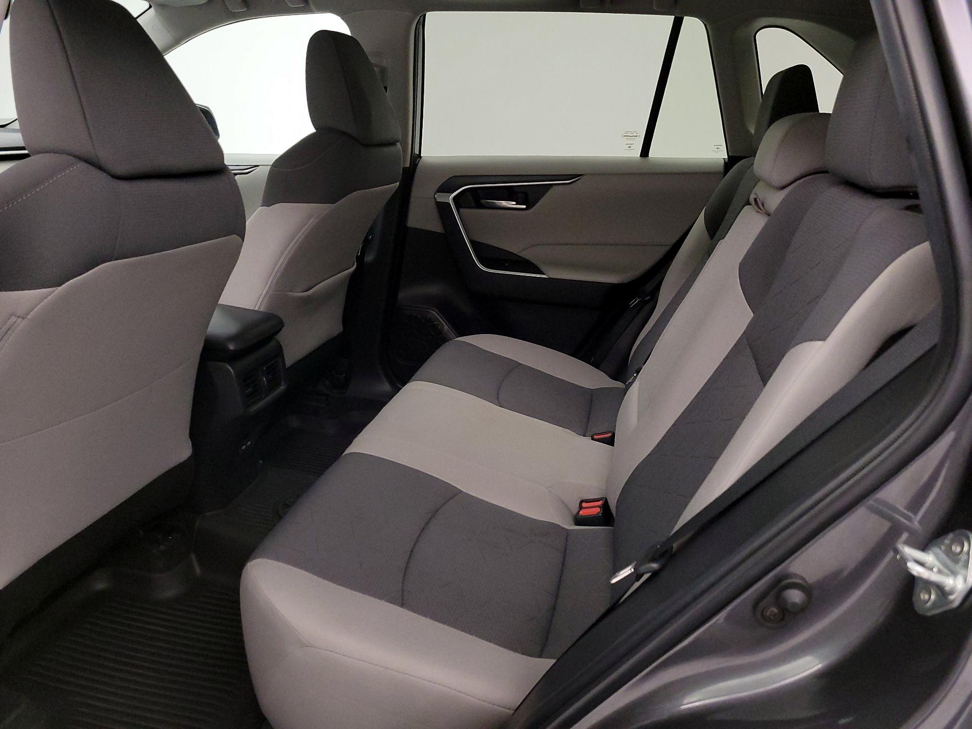 Thumbnail: 2023 Toyota RAV4 - 20