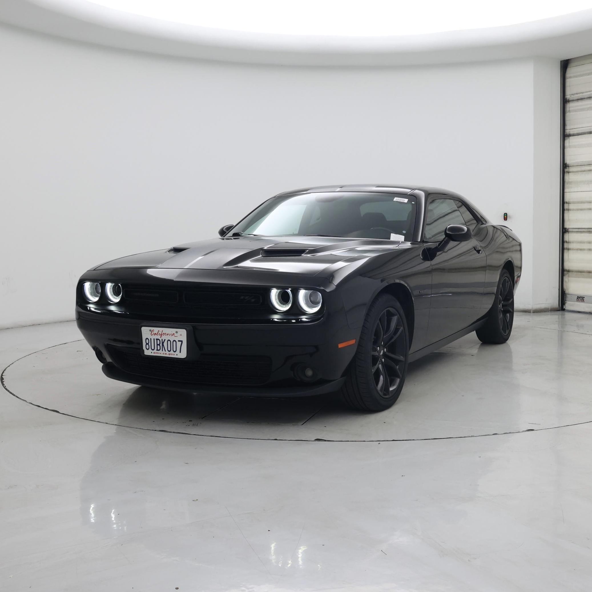 Thumbnail: 2017 Dodge Challenger - 4