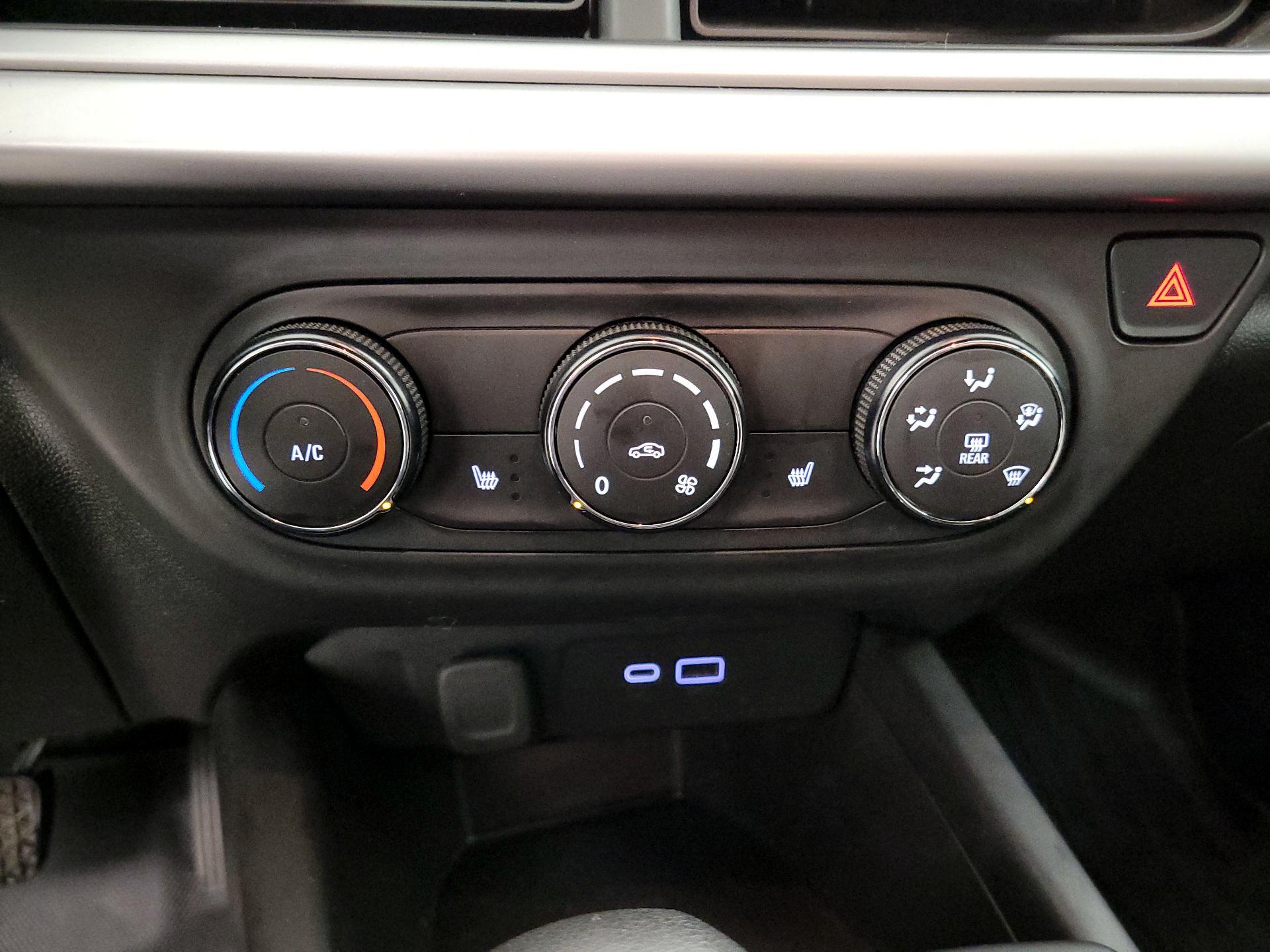 Thumbnail: 2024 Chevrolet Trax - 16