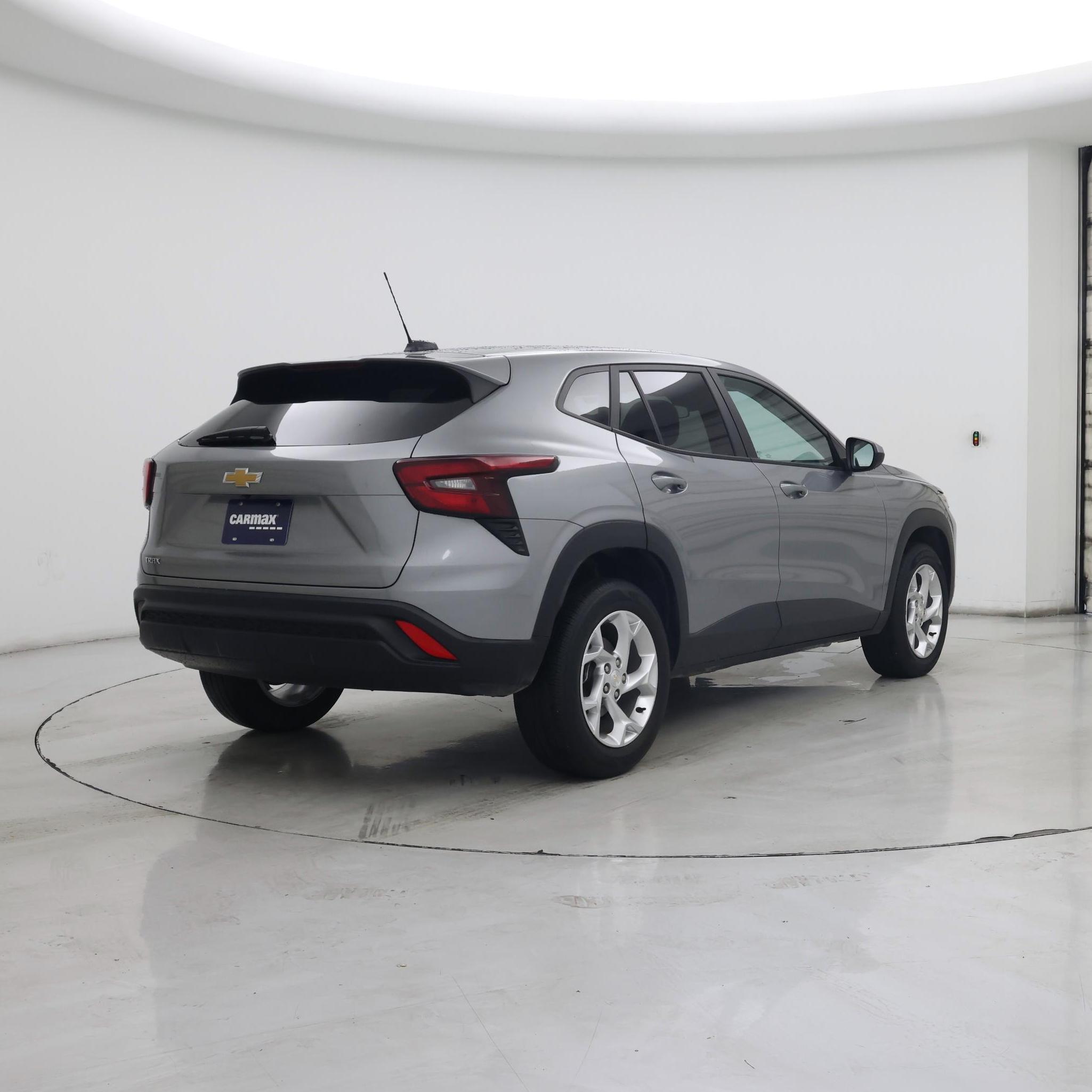 Thumbnail: 2024 Chevrolet Trax - 8