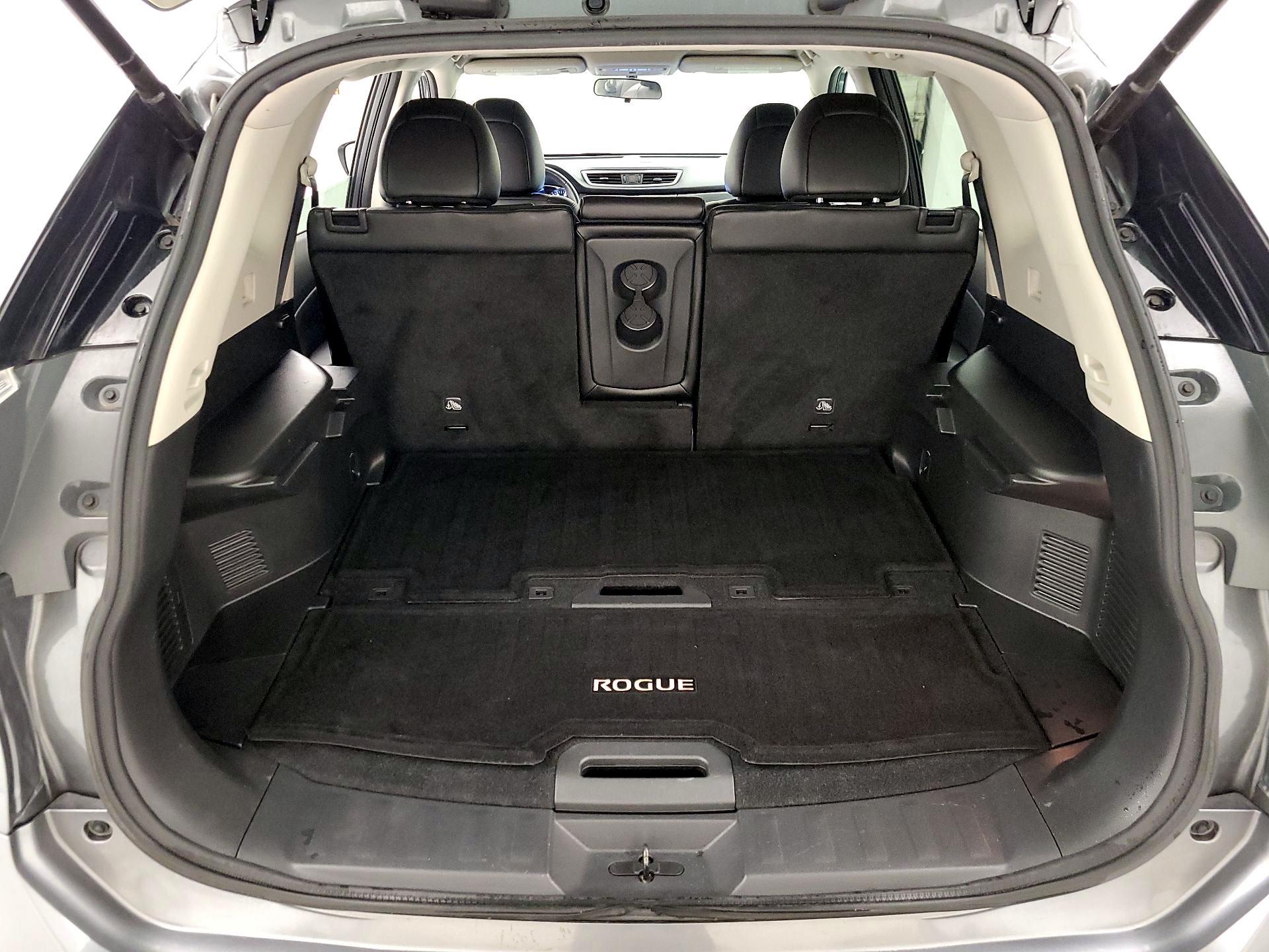 Thumbnail: 2016 Nissan Rogue - 20