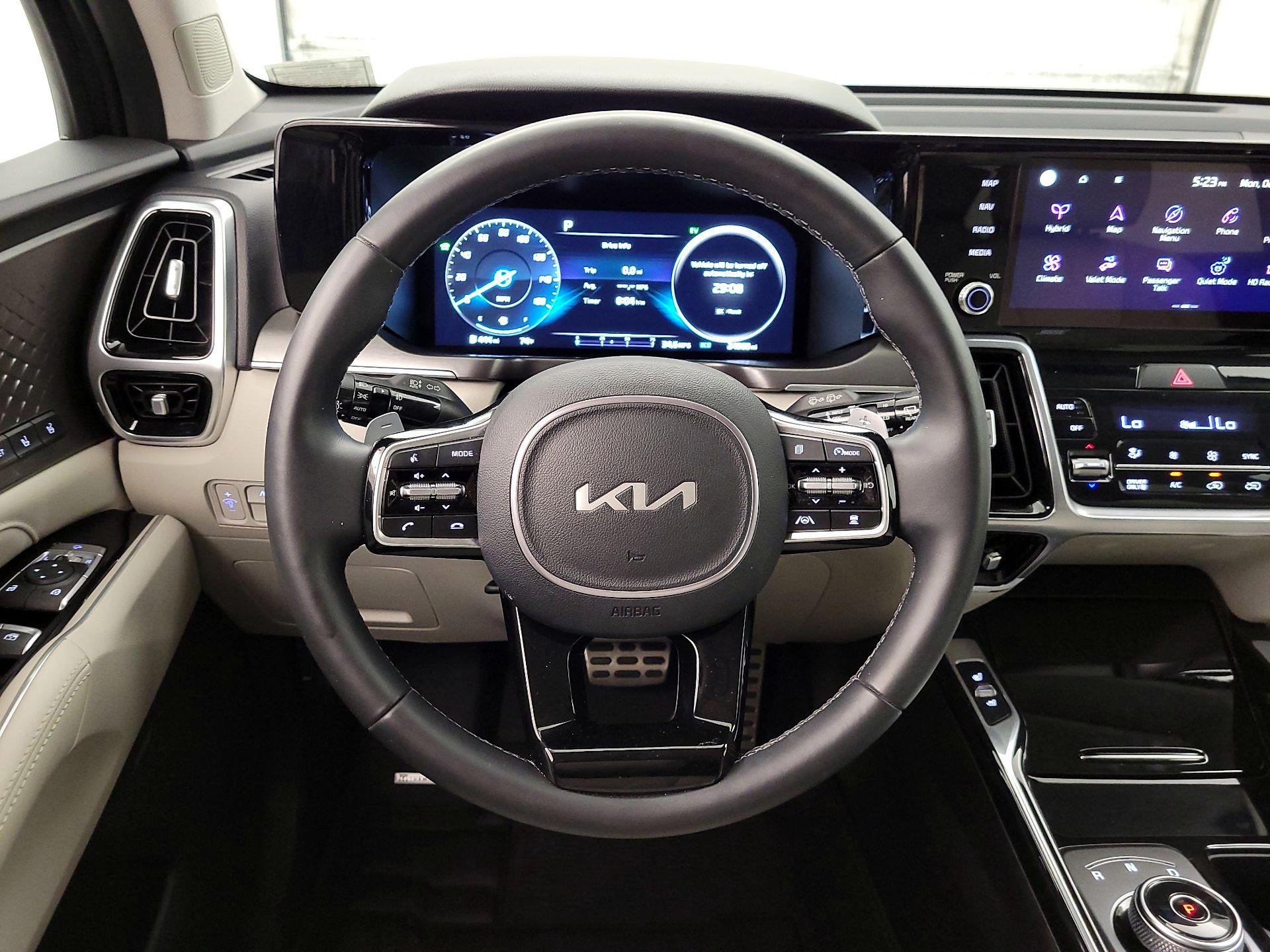 Thumbnail: 2023 Kia Sorento - 9