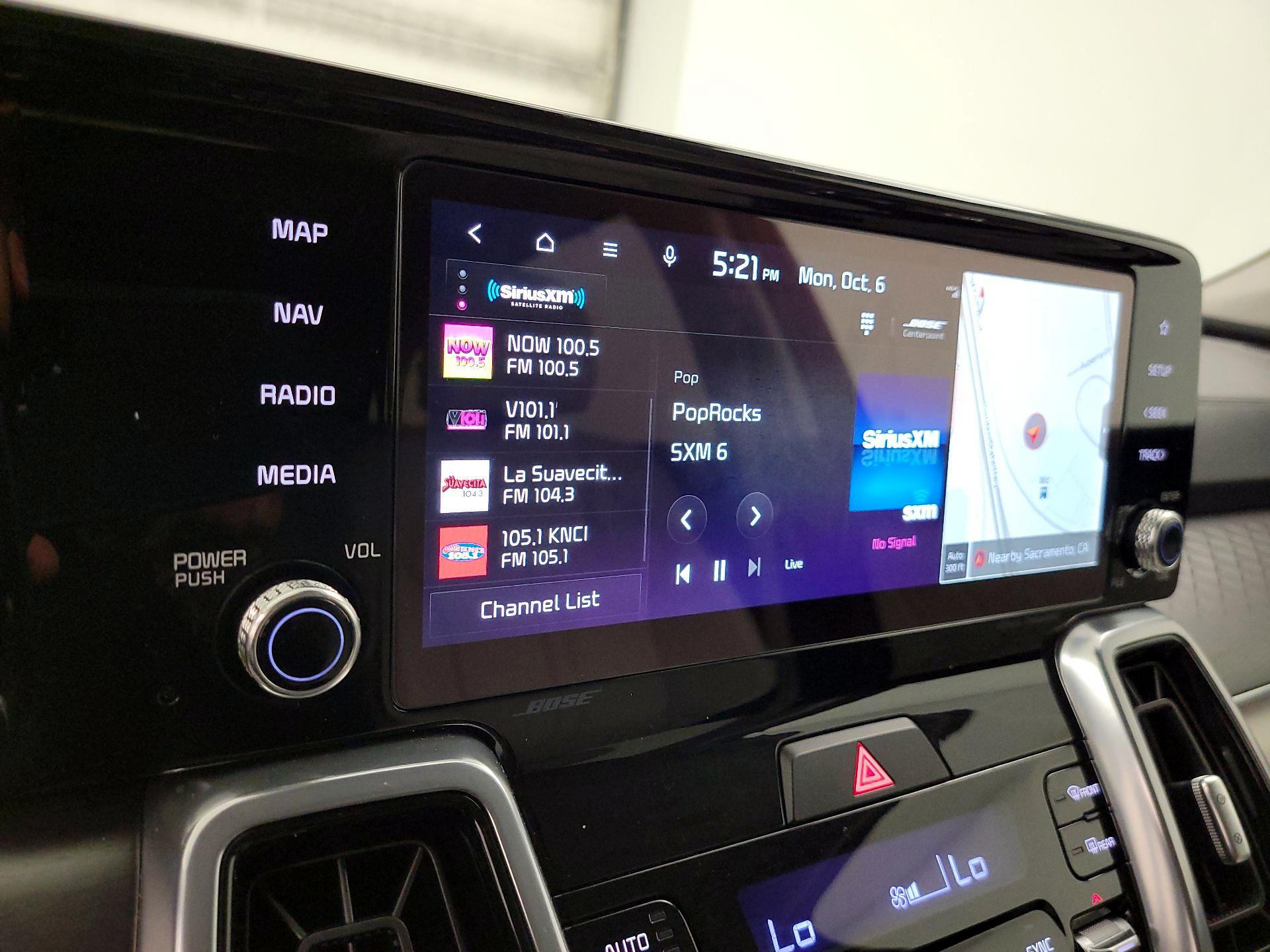 Thumbnail: 2023 Kia Sorento - 17
