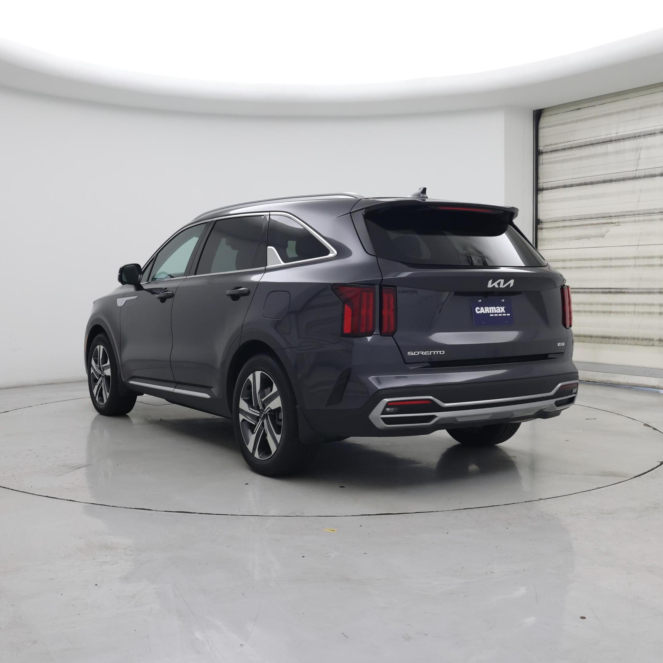 Thumbnail: 2023 Kia Sorento - 2