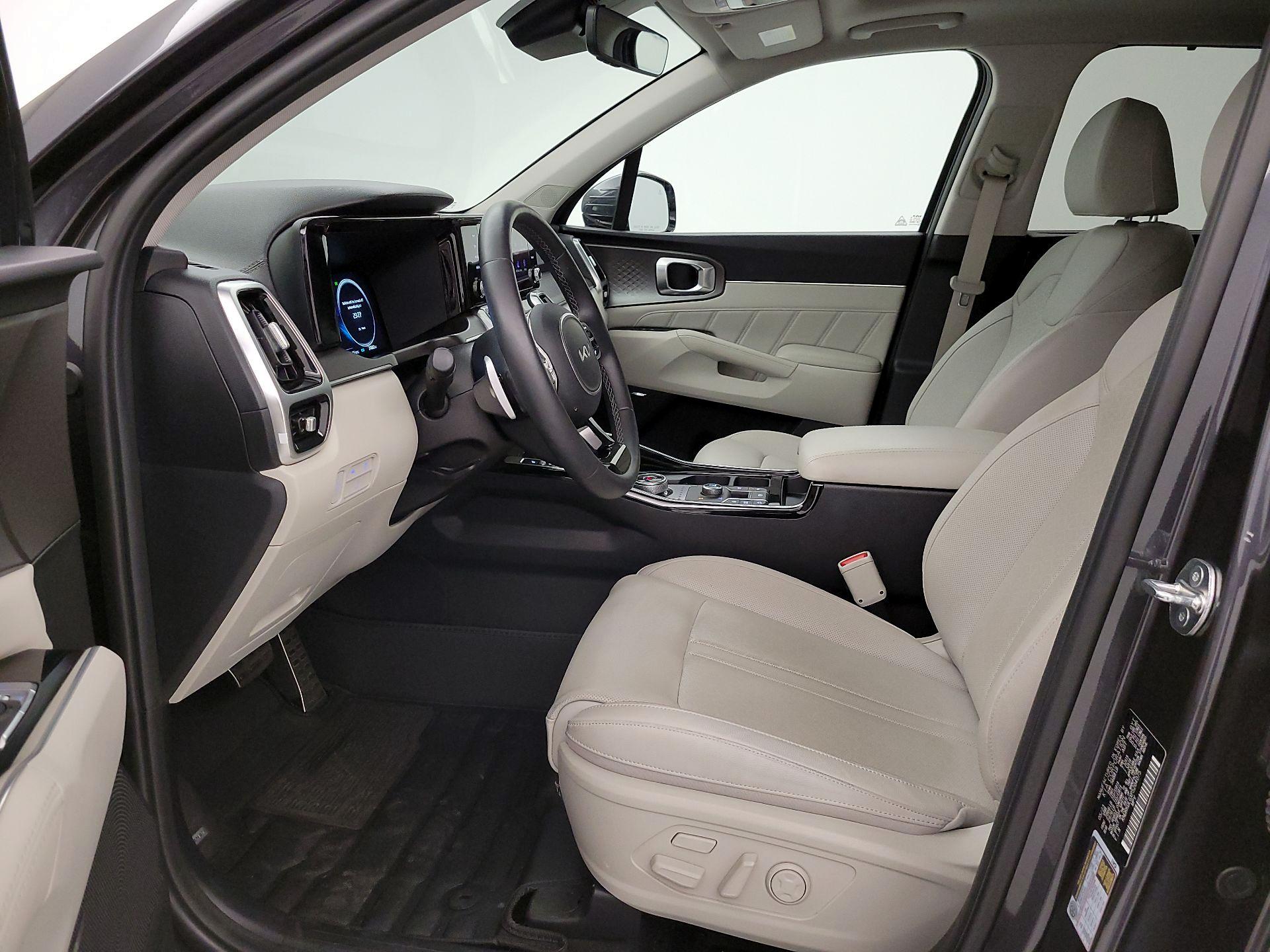 Thumbnail: 2023 Kia Sorento - 20
