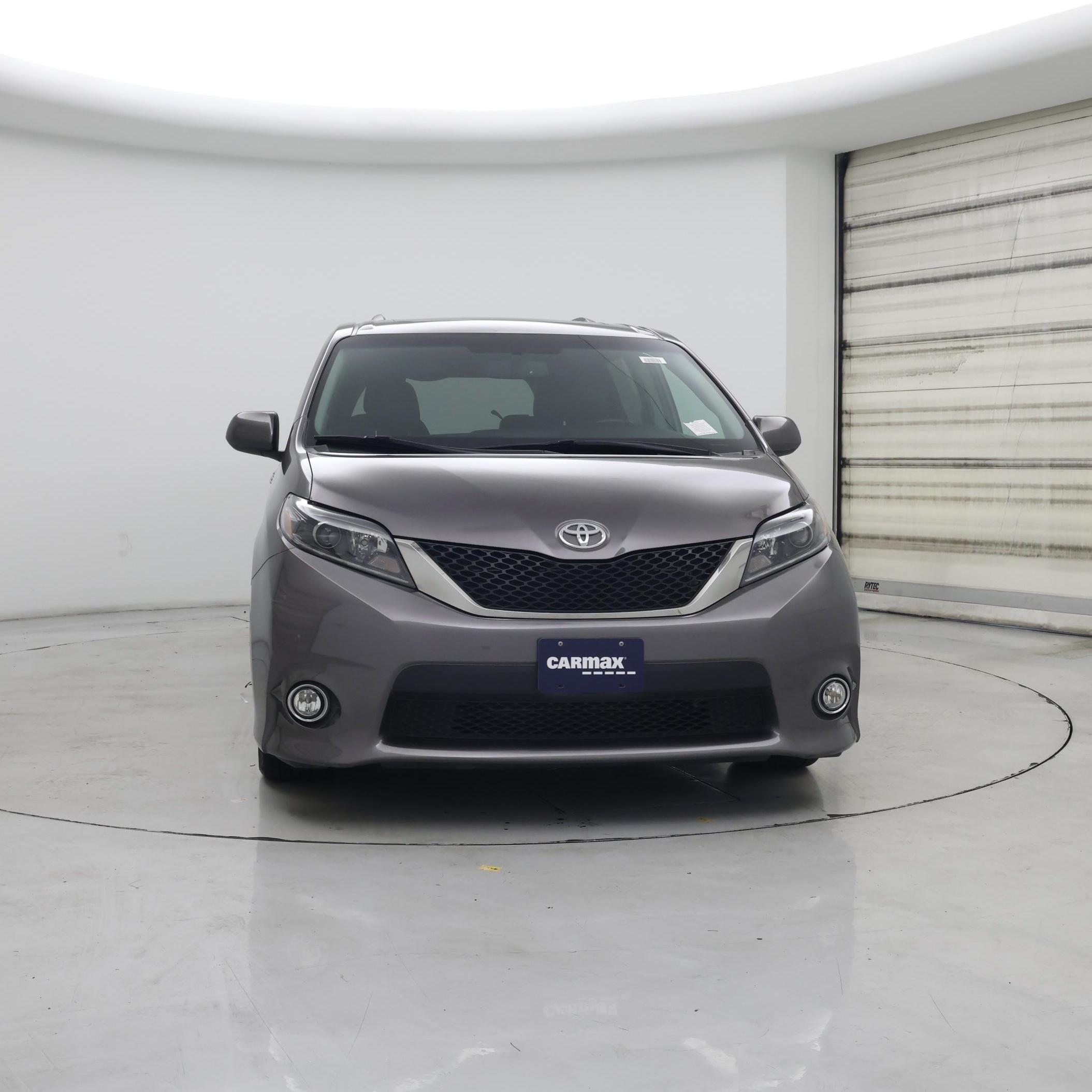 Thumbnail: 2015 Toyota Sienna - 5