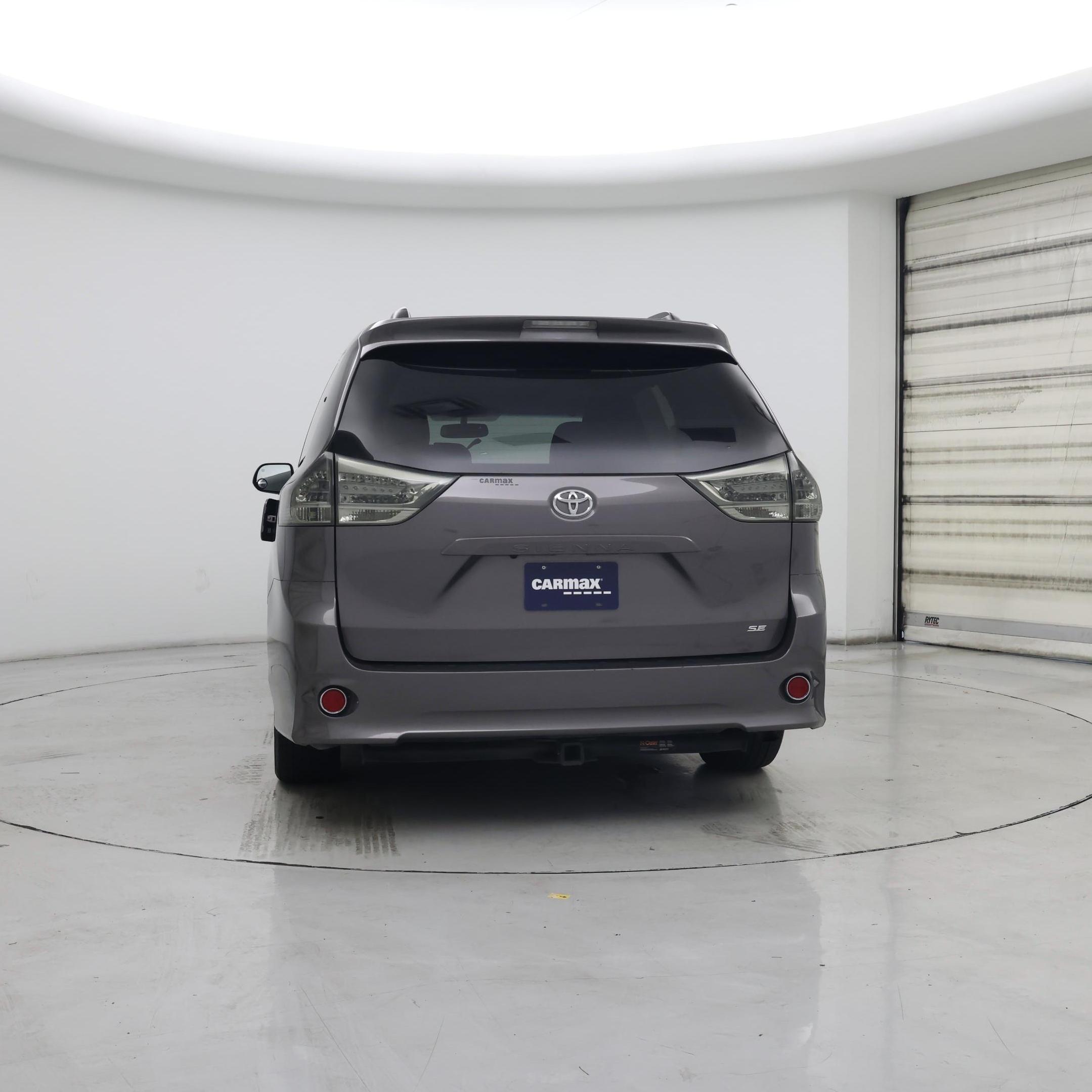 Thumbnail: 2015 Toyota Sienna - 6