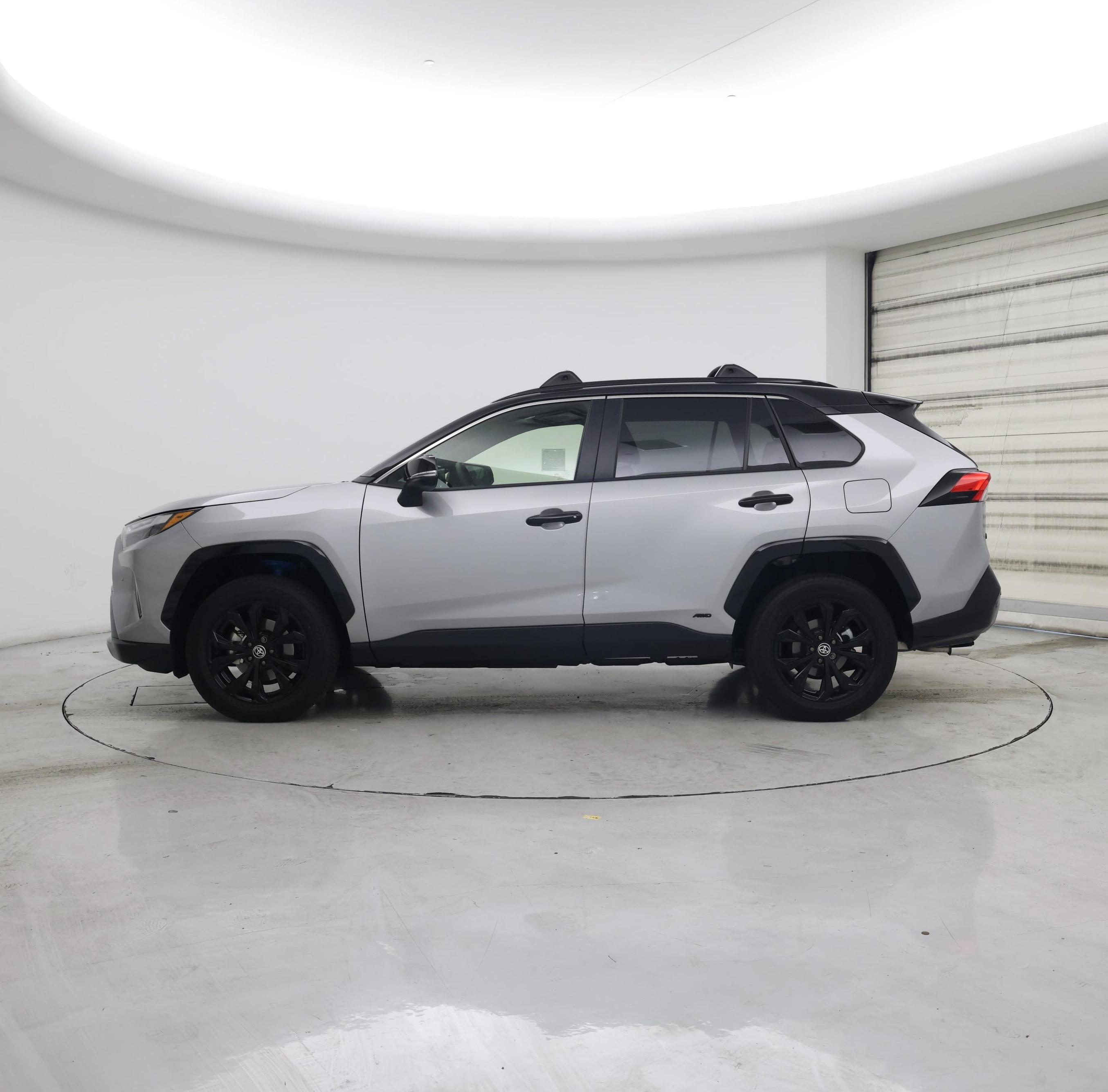 Thumbnail: 2025 Toyota RAV4 - 3
