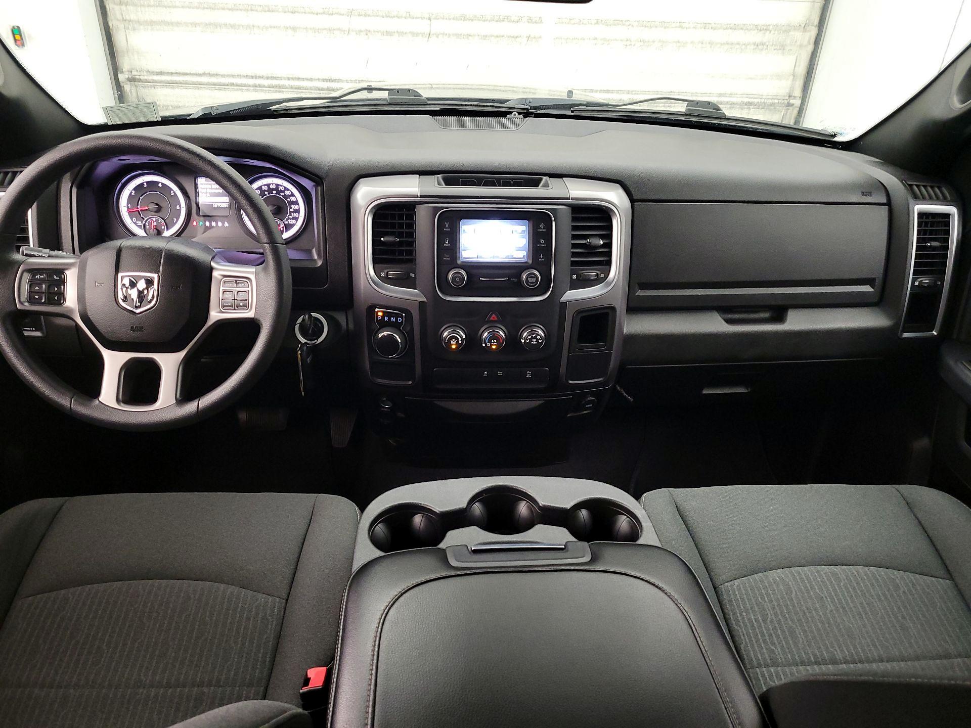 Thumbnail: 2022 RAM 1500 Classic - 9