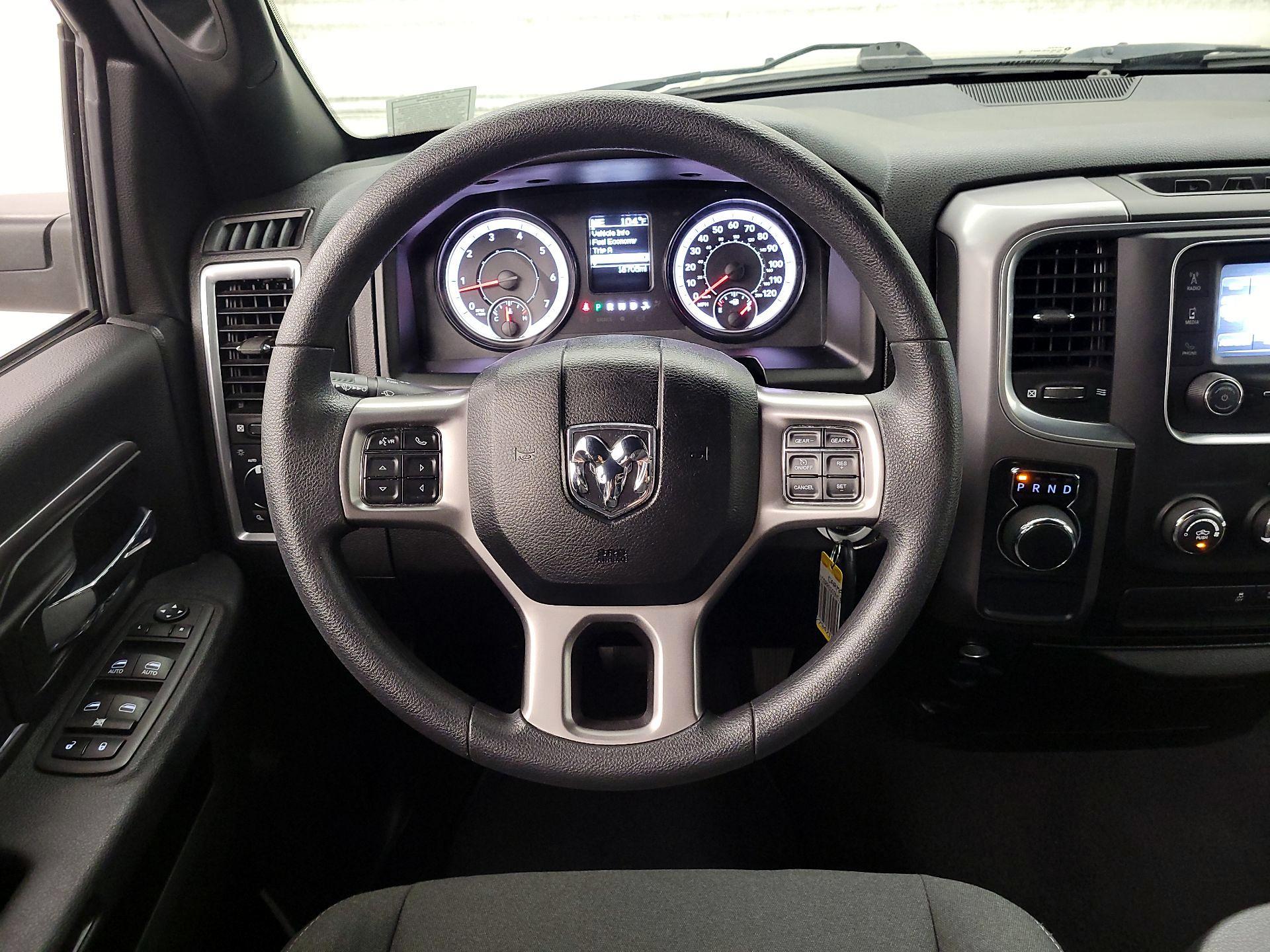 Thumbnail: 2022 RAM 1500 Classic - 10