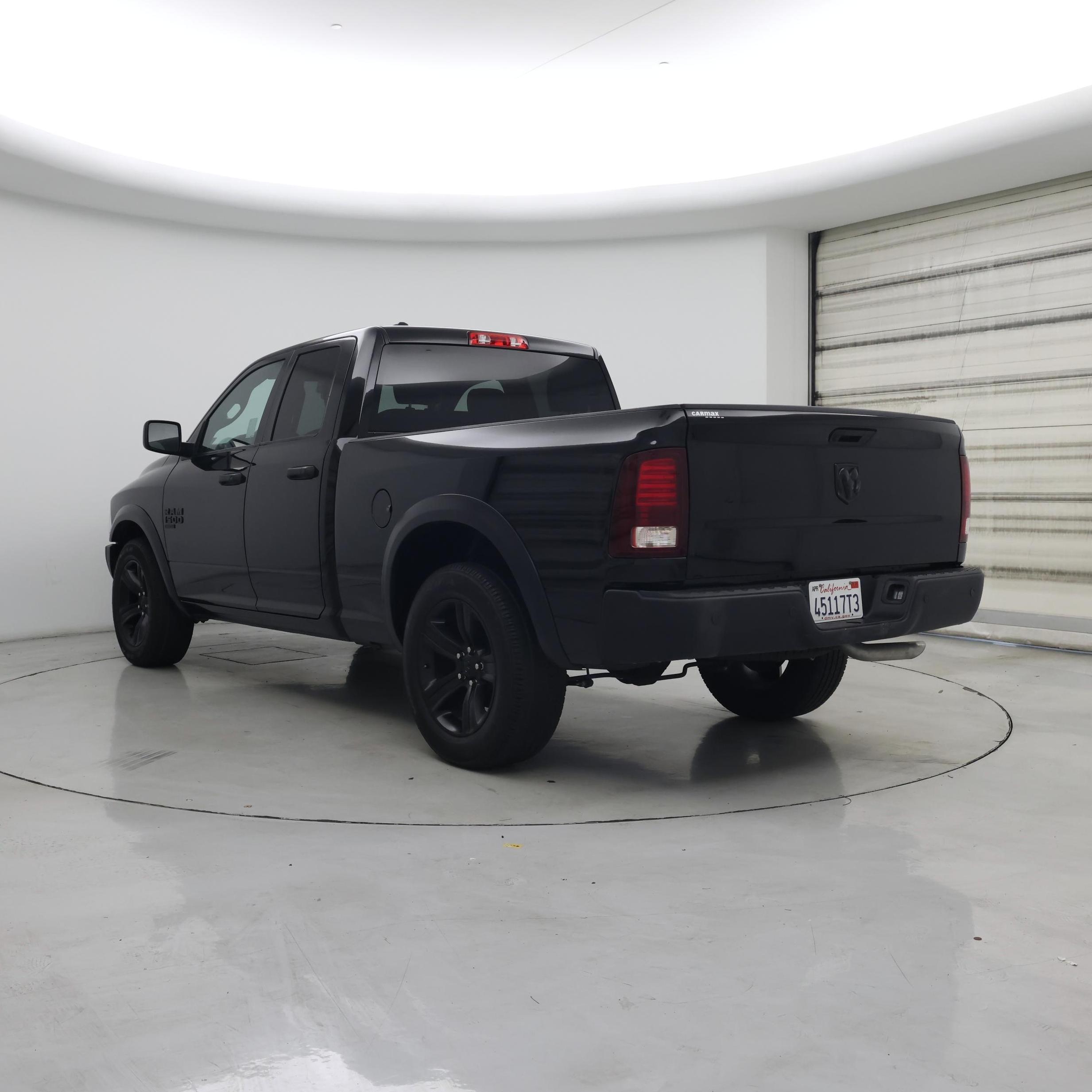 Thumbnail: 2022 RAM 1500 Classic - 2