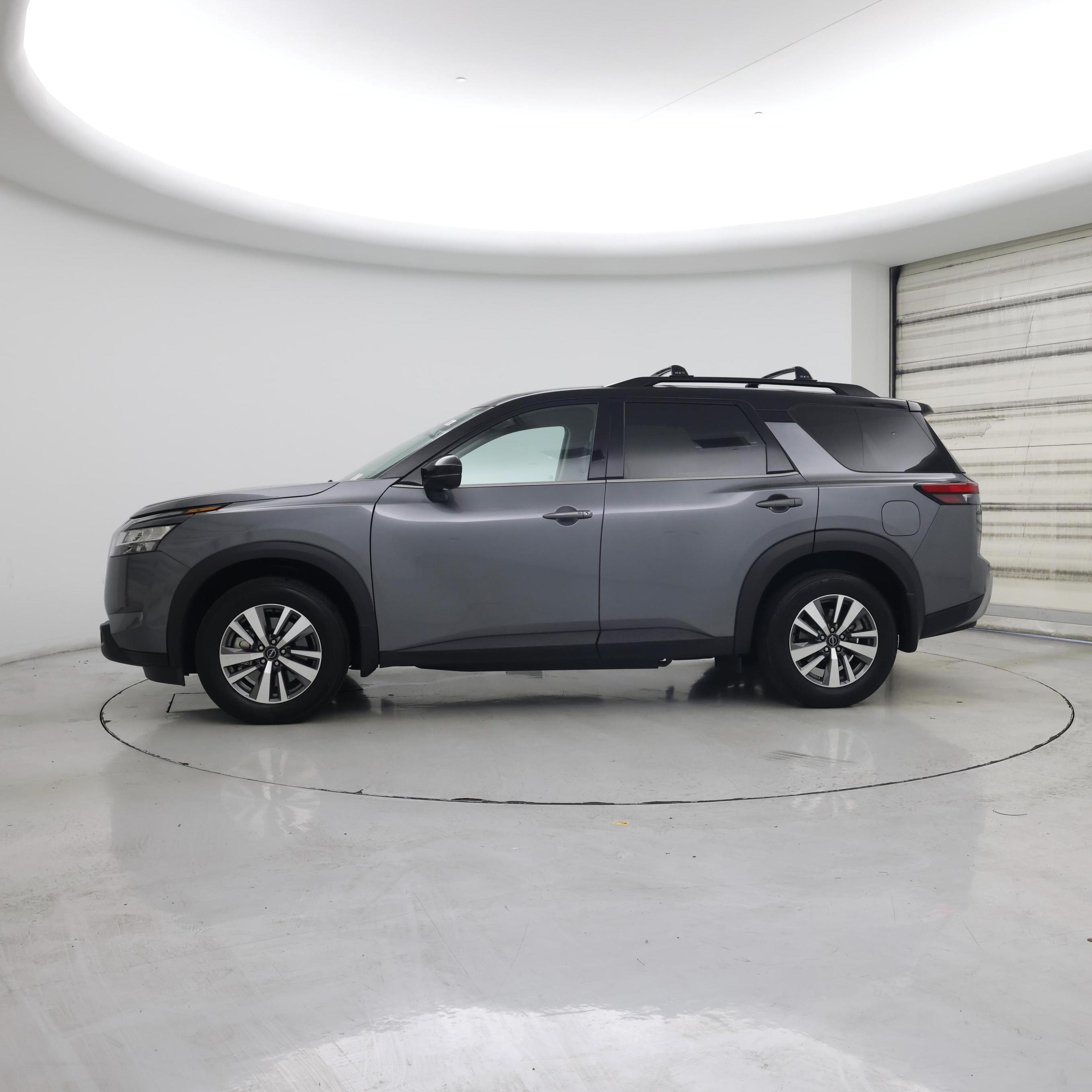 Thumbnail: 2024 Nissan Pathfinder - 3