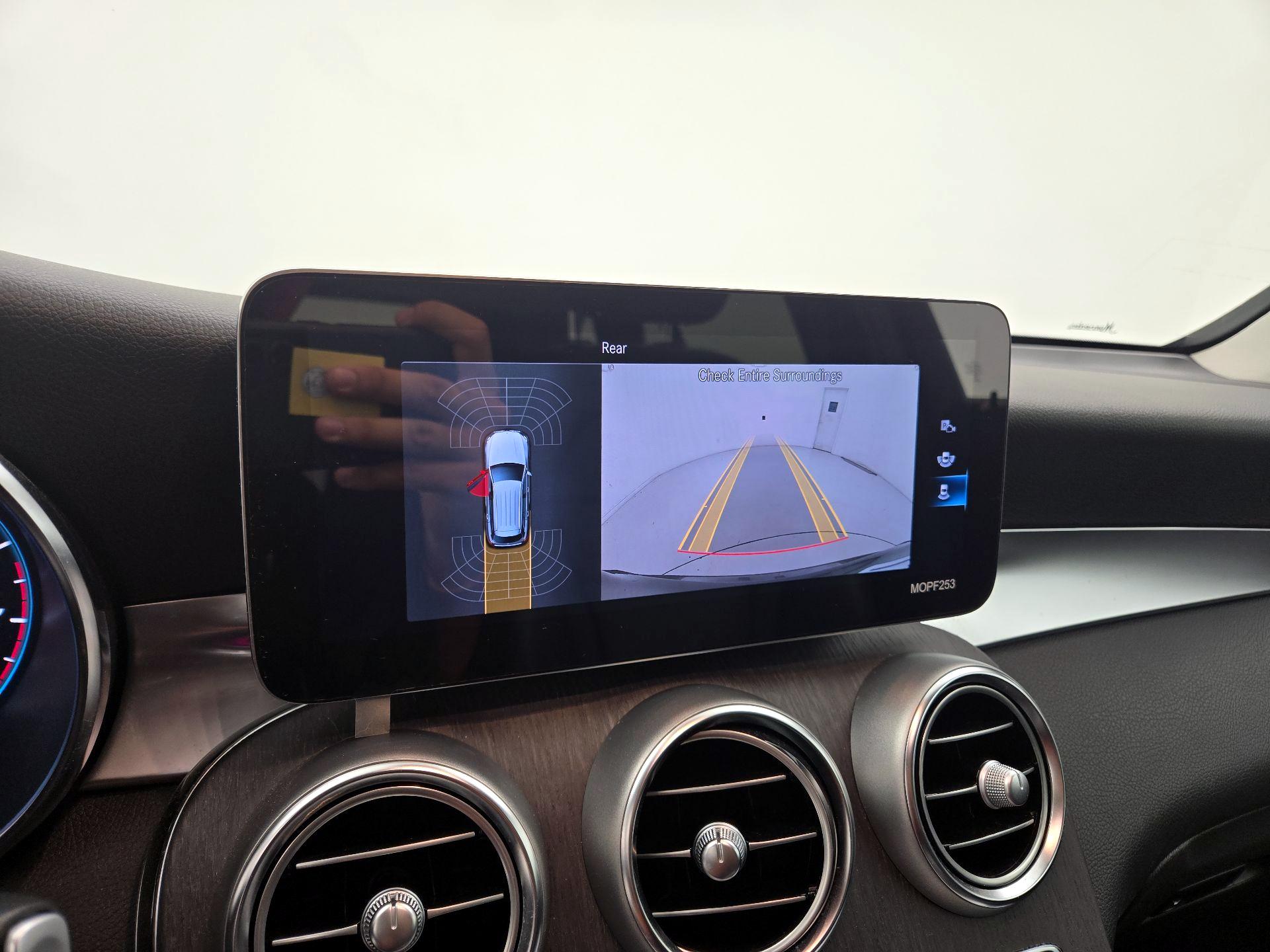 Thumbnail: 2022 Mercedes-Benz GLC - 13