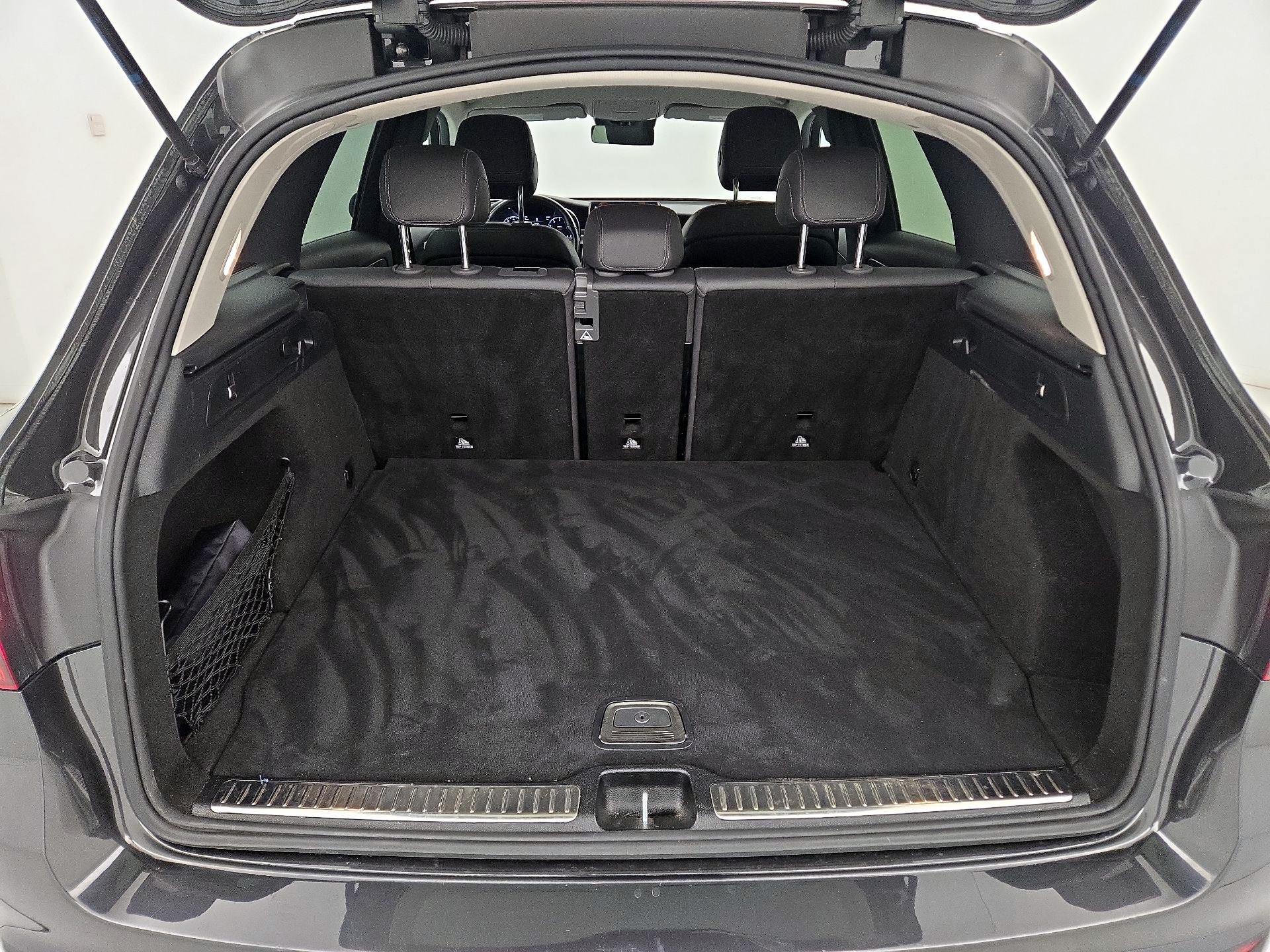 Thumbnail: 2022 Mercedes-Benz GLC - 18