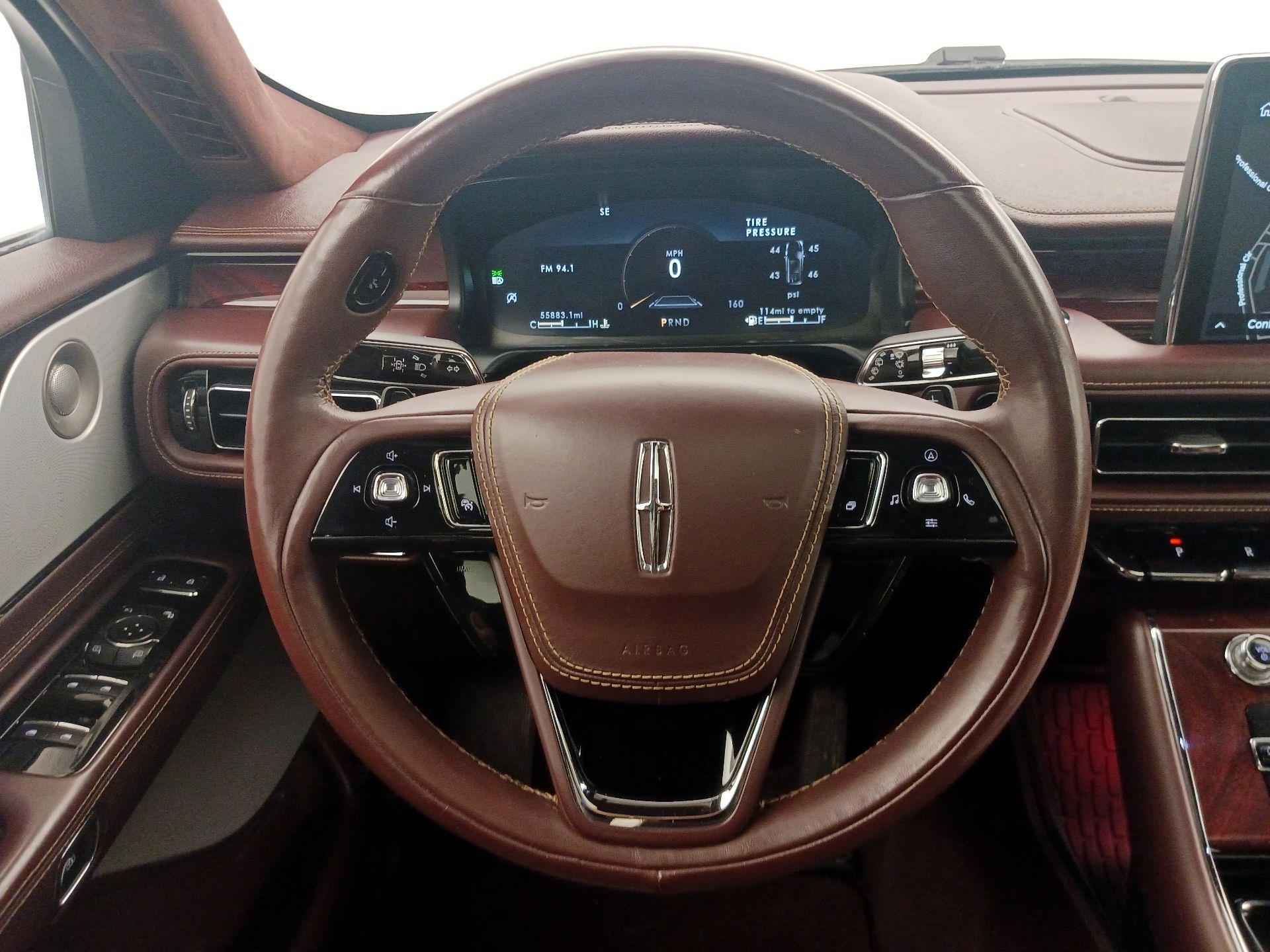 Thumbnail: 2023 Lincoln Aviator - 10