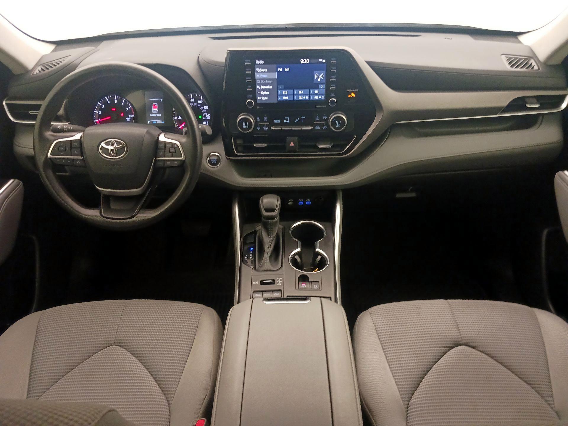 Thumbnail: 2022 Toyota Highlander - 9