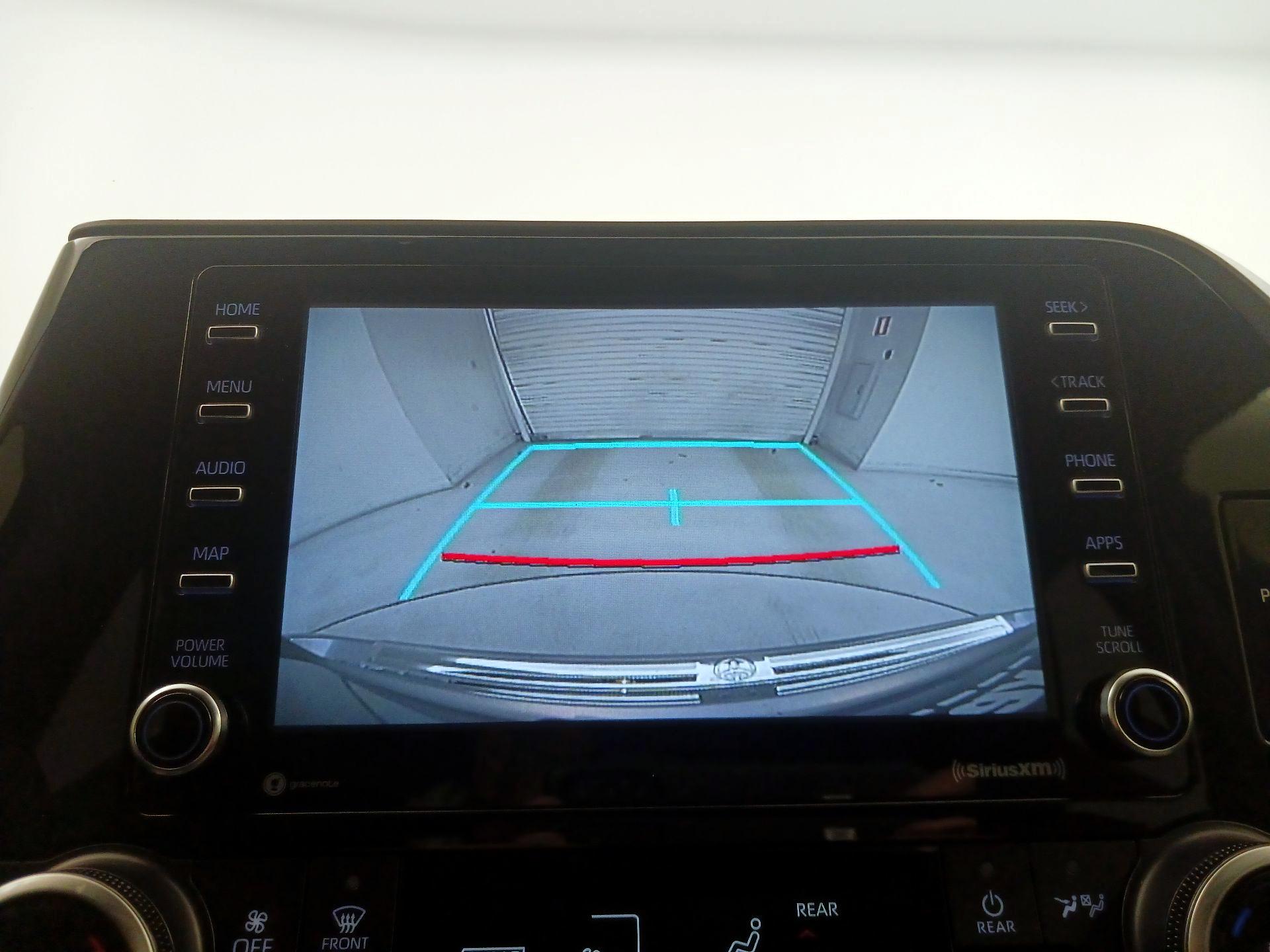 Thumbnail: 2022 Toyota Highlander - 14