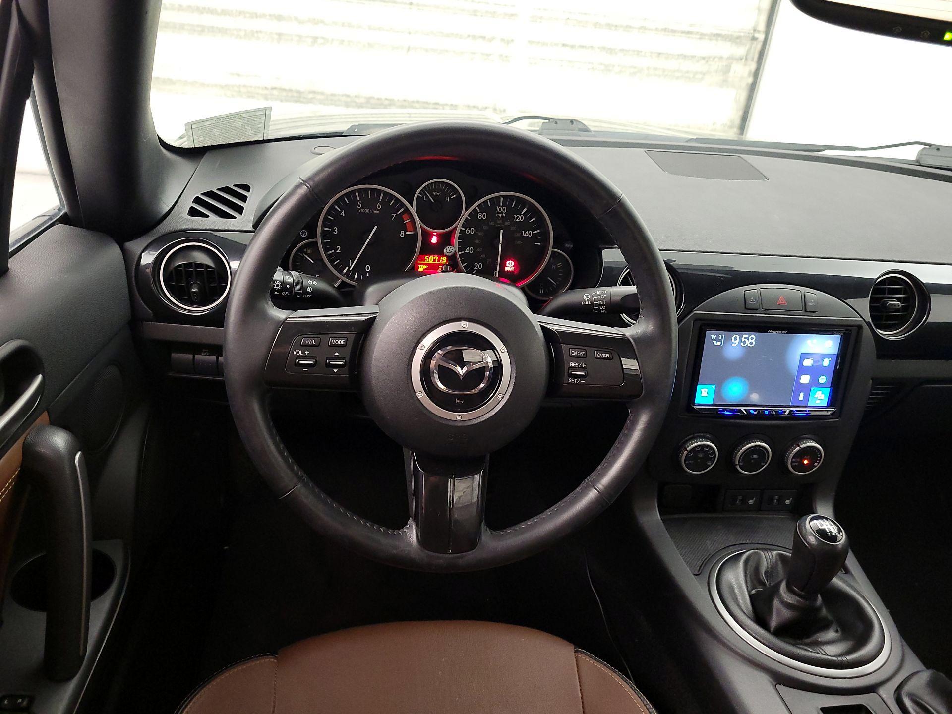Thumbnail: 2014 Mazda MX-5 Miata - 10
