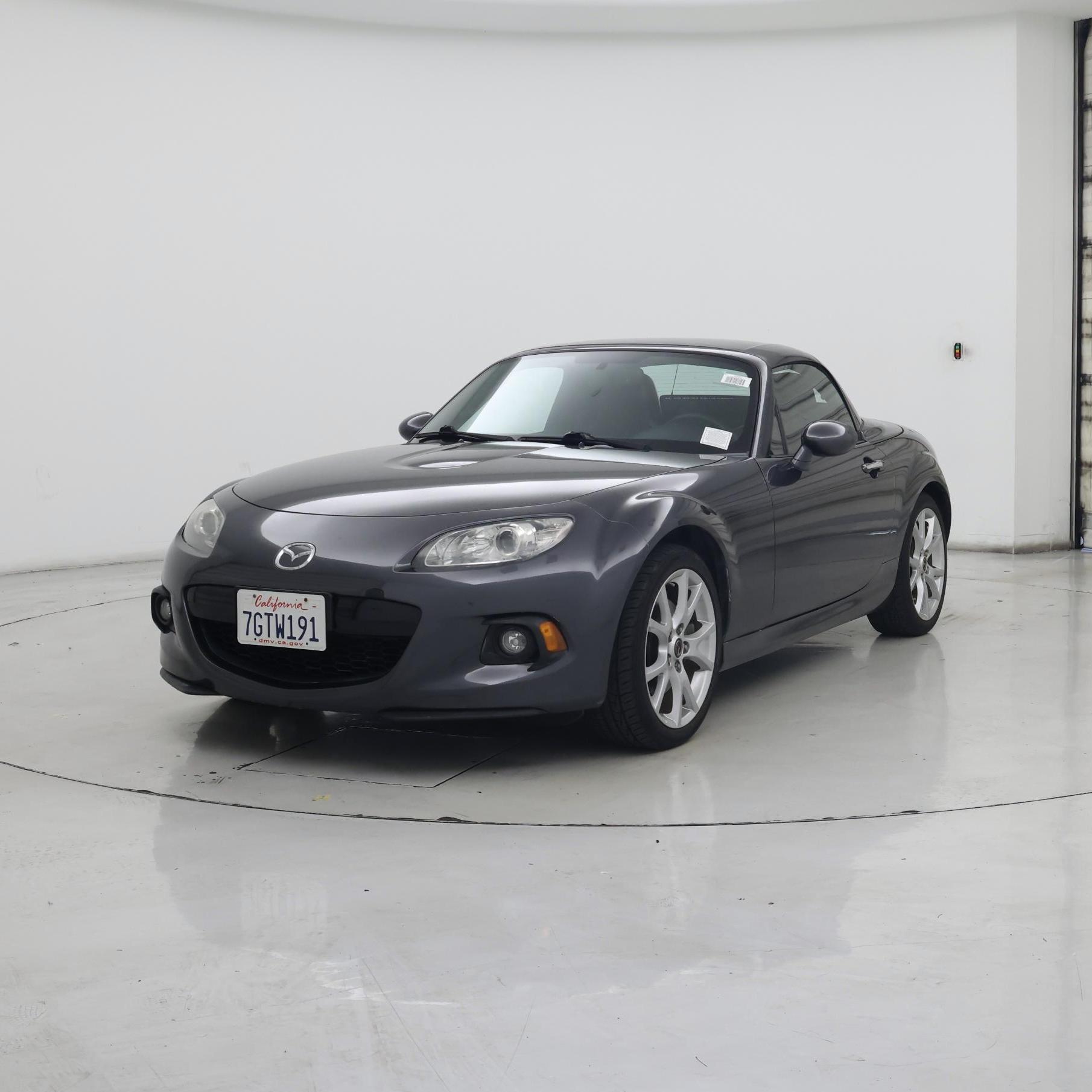 Thumbnail: 2014 Mazda MX-5 Miata - 4