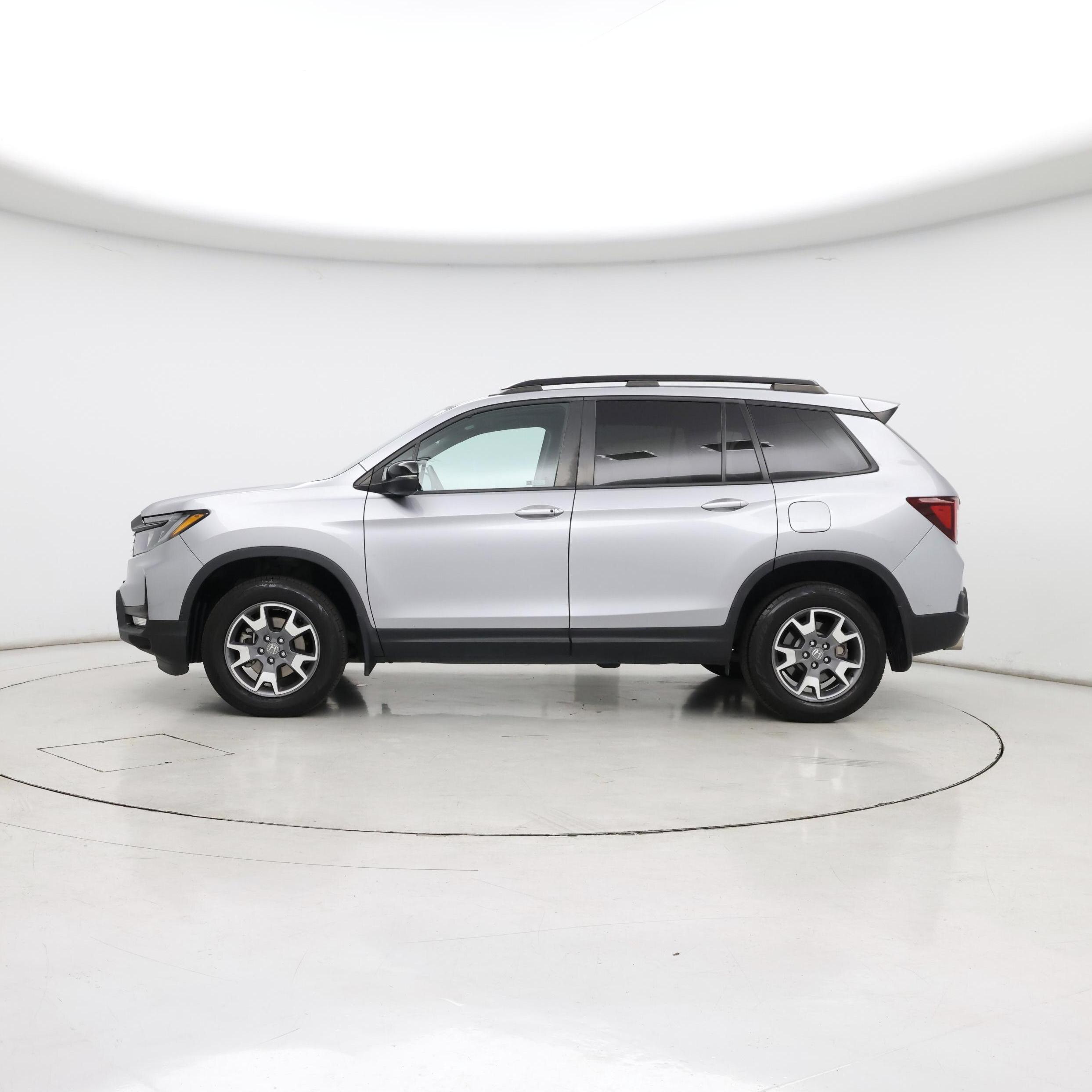 Thumbnail: 2022 Honda Passport - 3