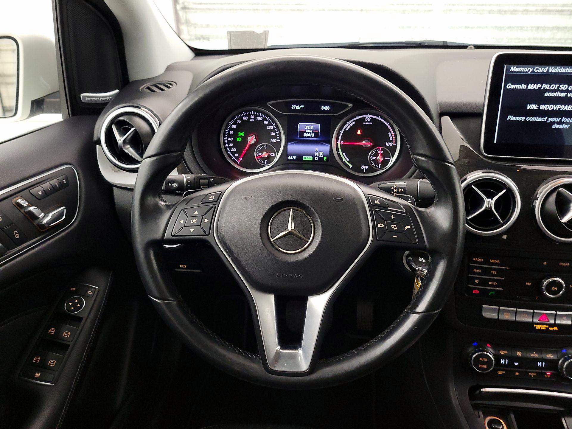 Thumbnail: 2015 Mercedes-Benz B-Class - 10