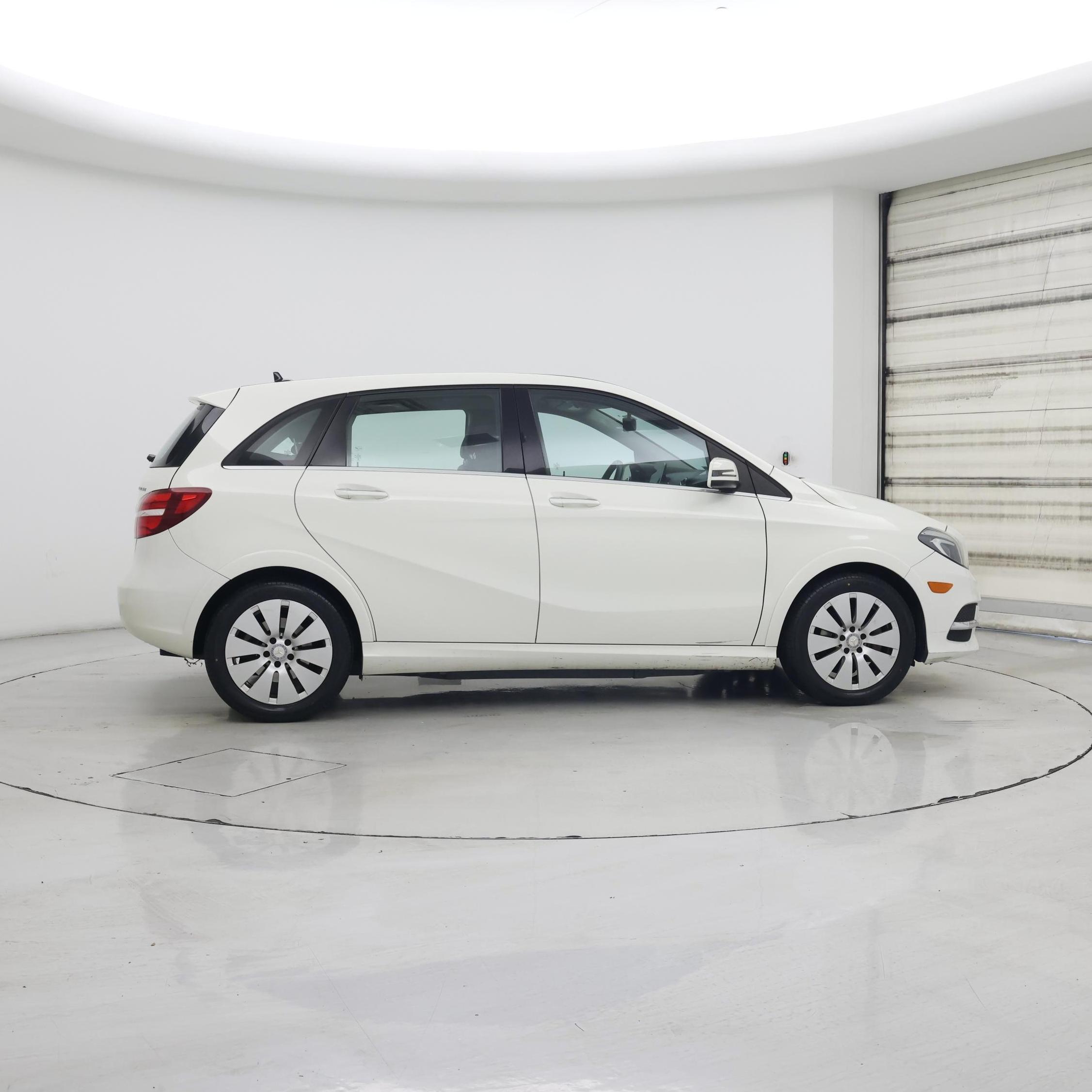 Thumbnail: 2015 Mercedes-Benz B-Class - 7