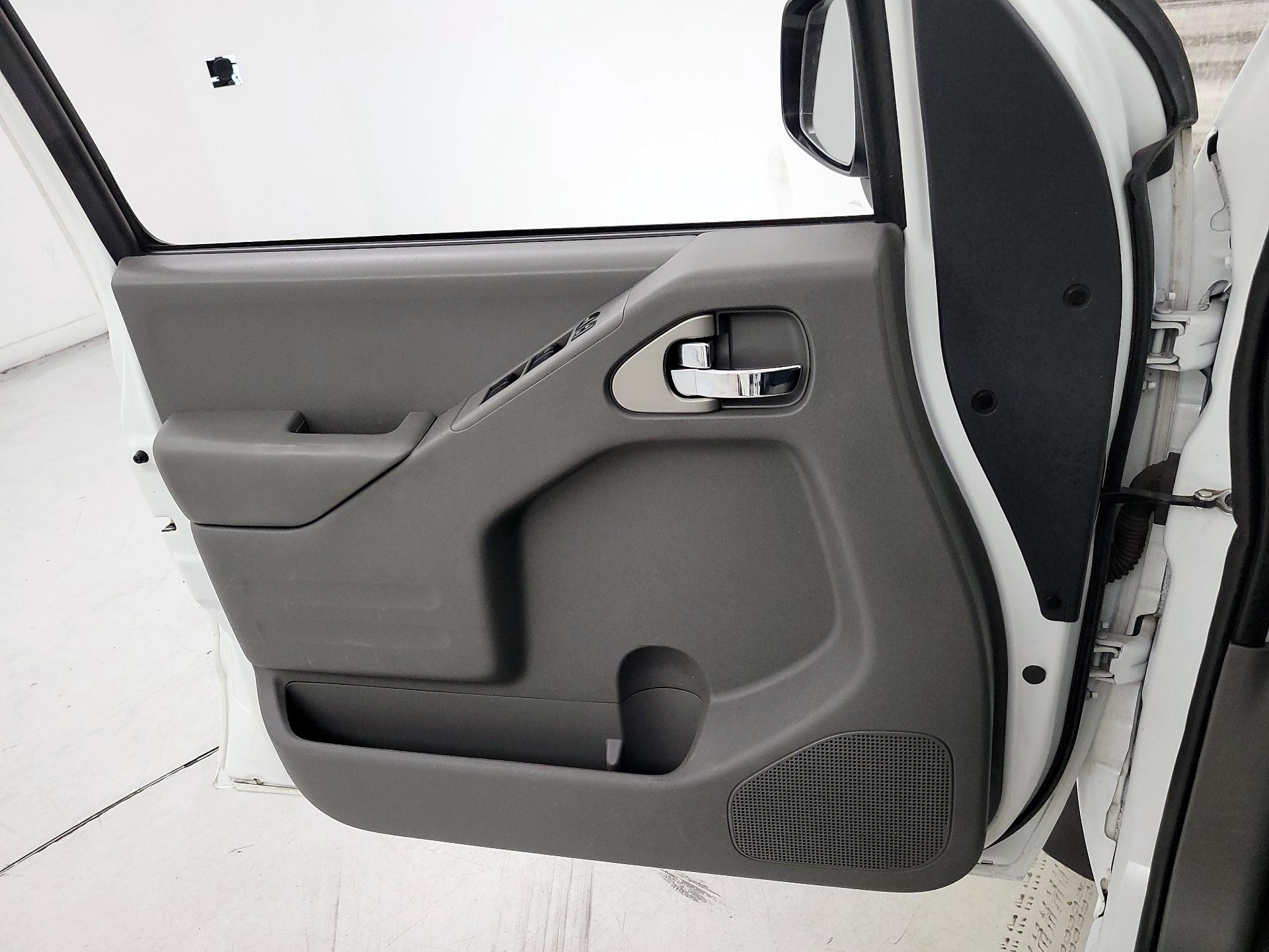 Thumbnail: 2017 Nissan Frontier - 12