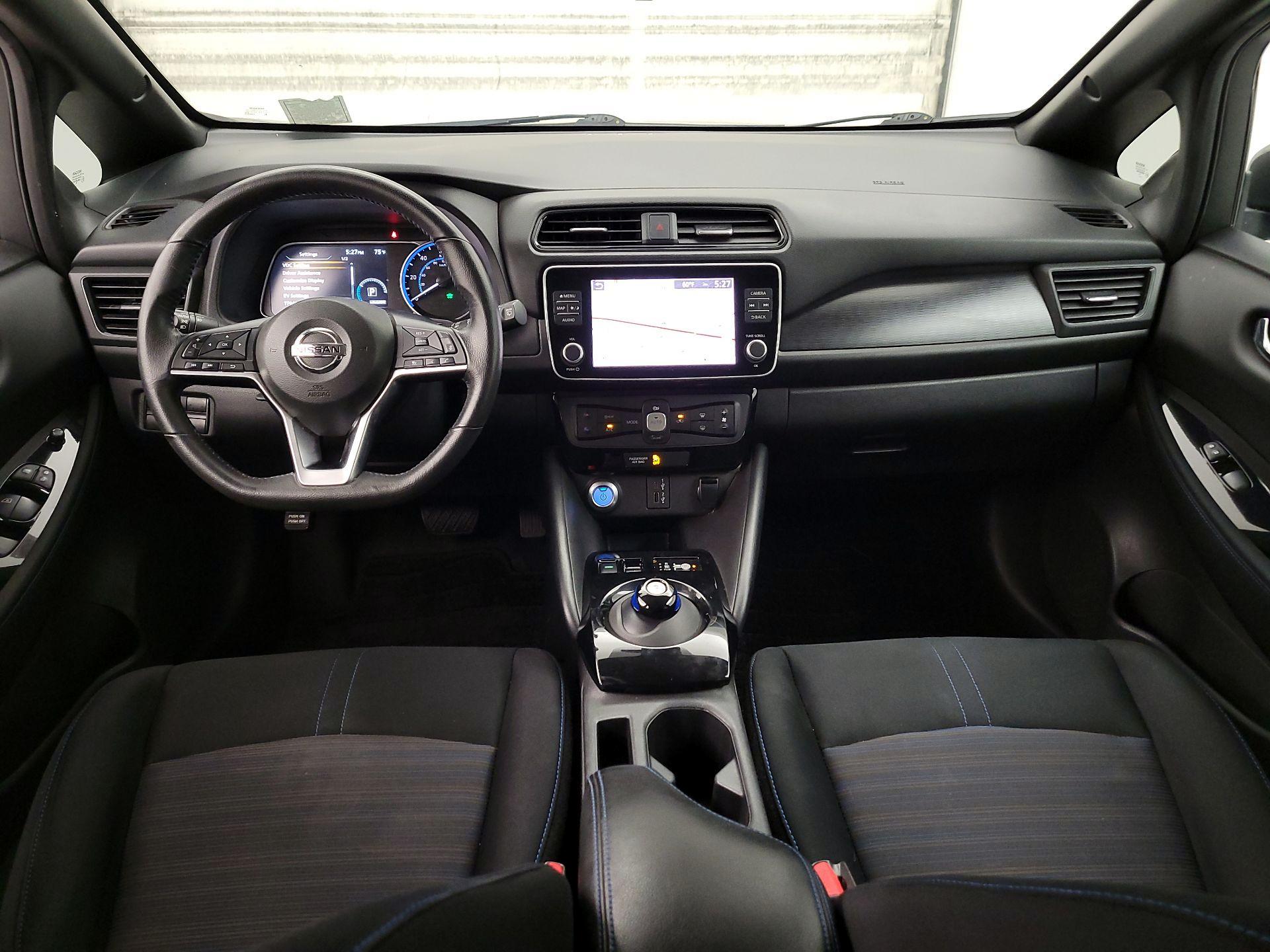 Thumbnail: 2020 Nissan Leaf - 9