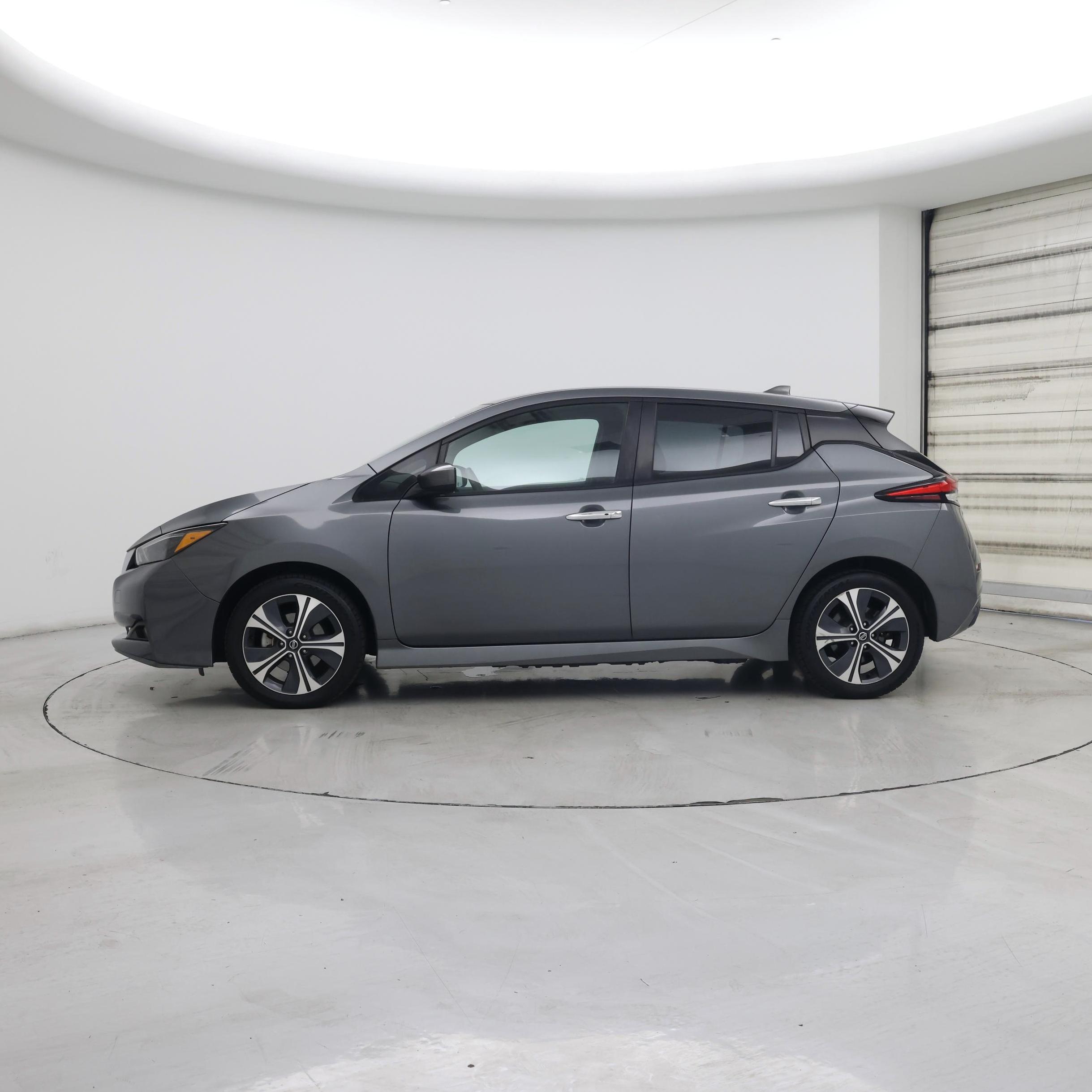 Thumbnail: 2020 Nissan Leaf - 3