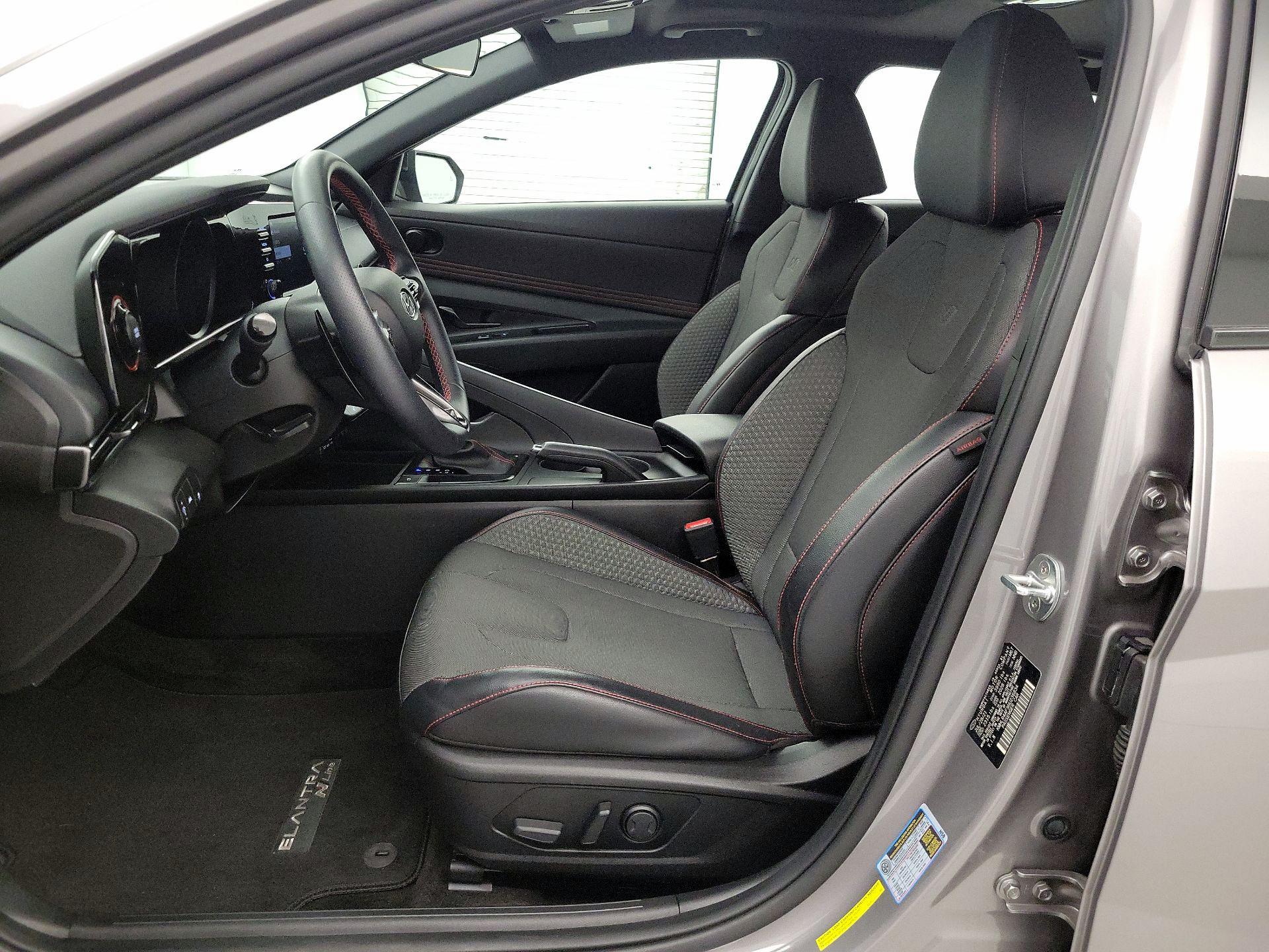 Thumbnail: 2022 Hyundai Elantra - 11