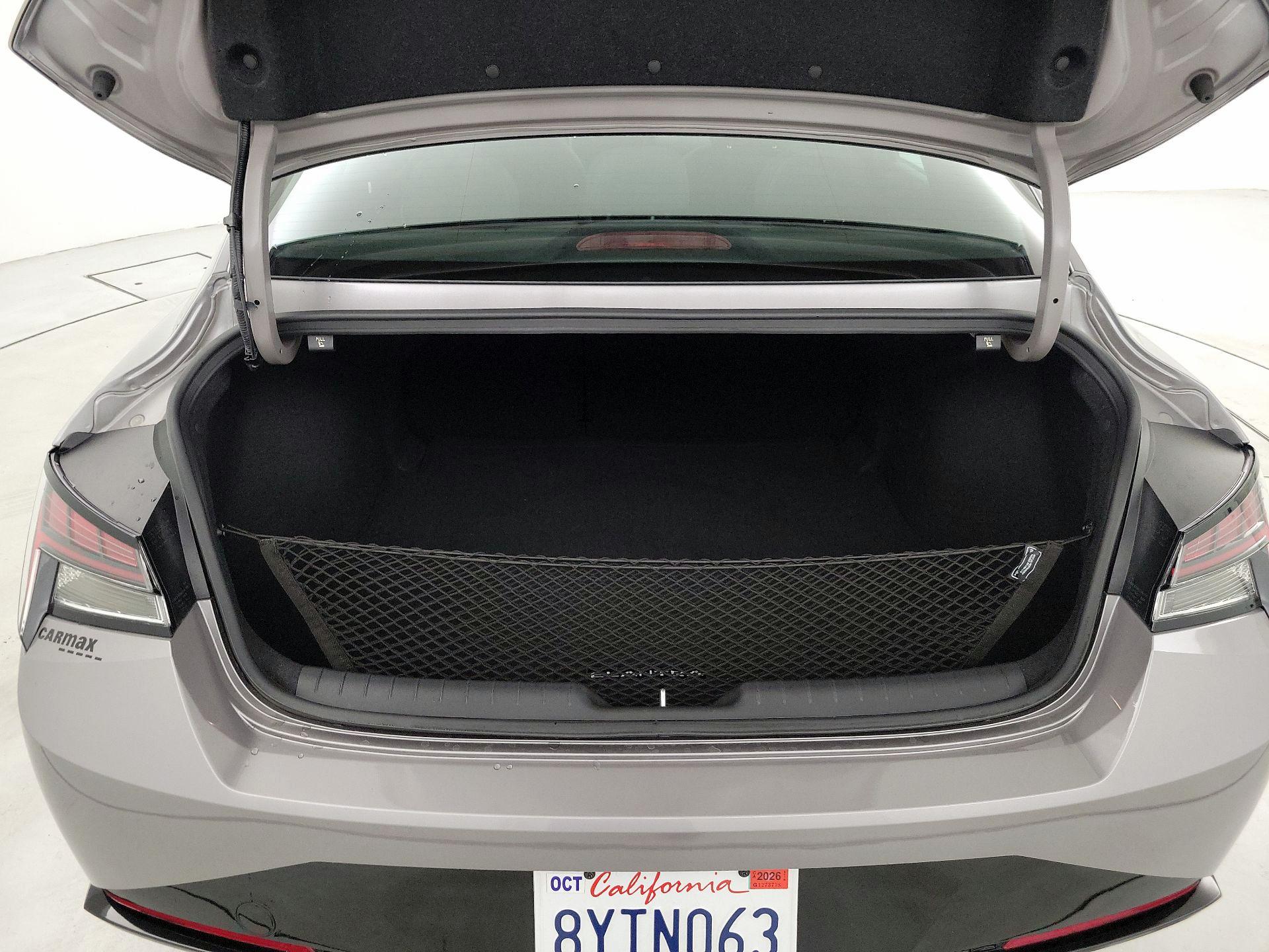Thumbnail: 2022 Hyundai Elantra - 20