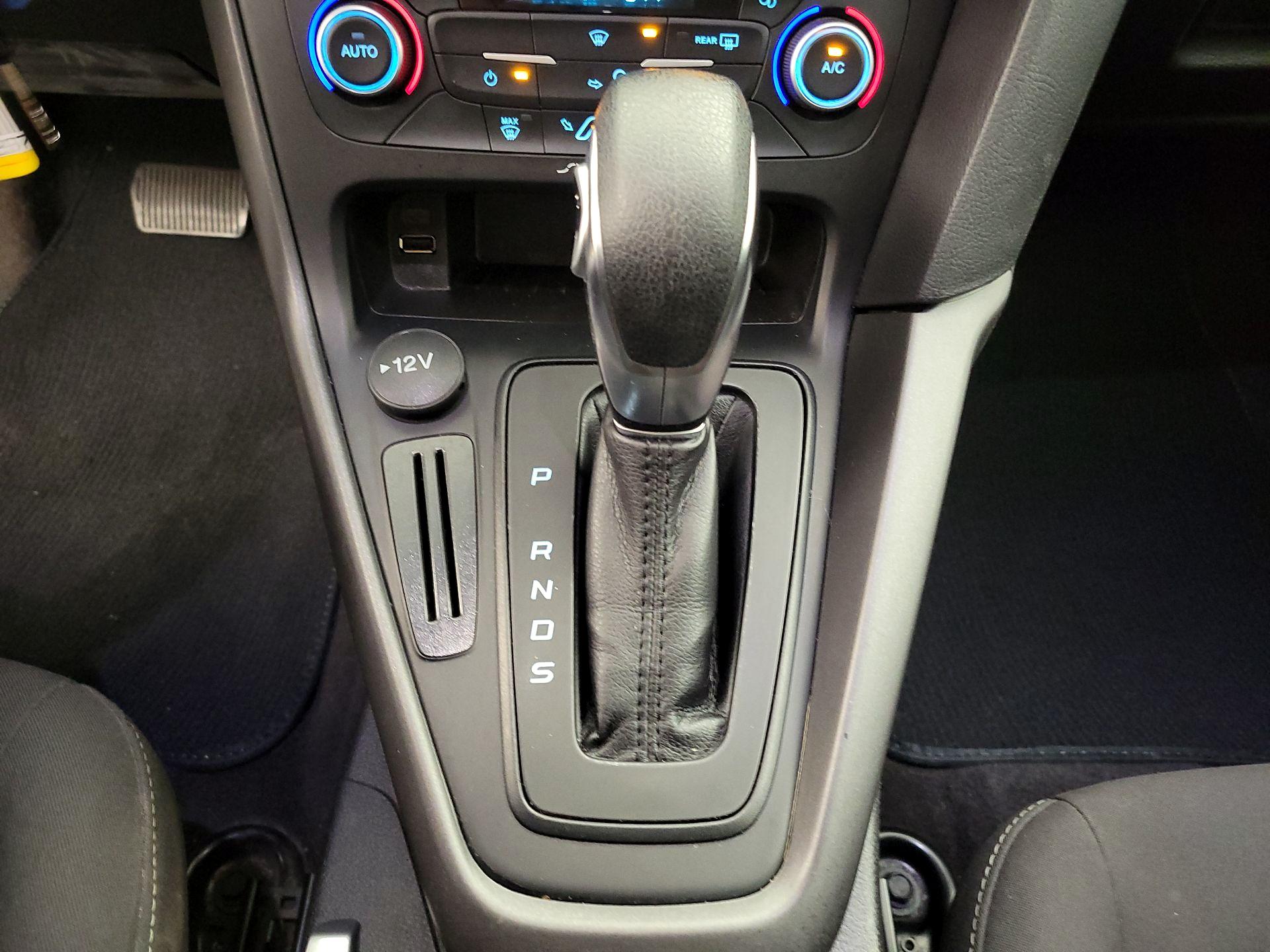 Thumbnail: 2018 Ford Focus - 17