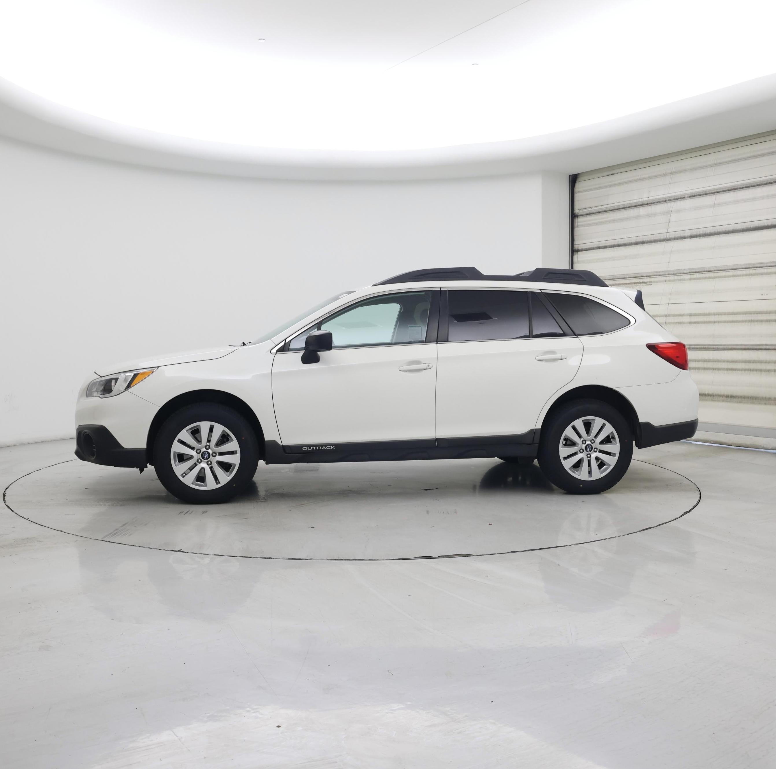 Thumbnail: 2017 Subaru Outback - 3