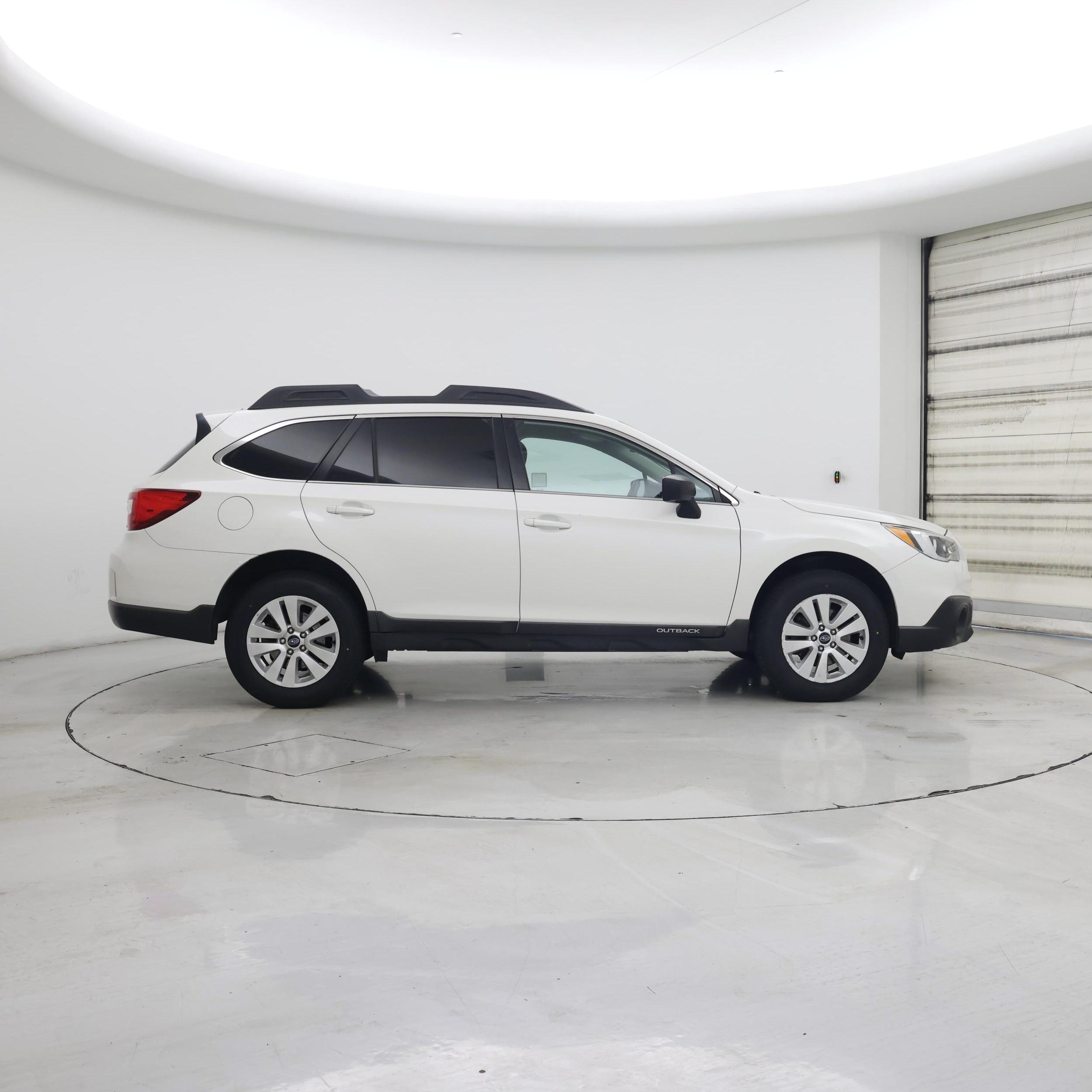 Thumbnail: 2017 Subaru Outback - 7