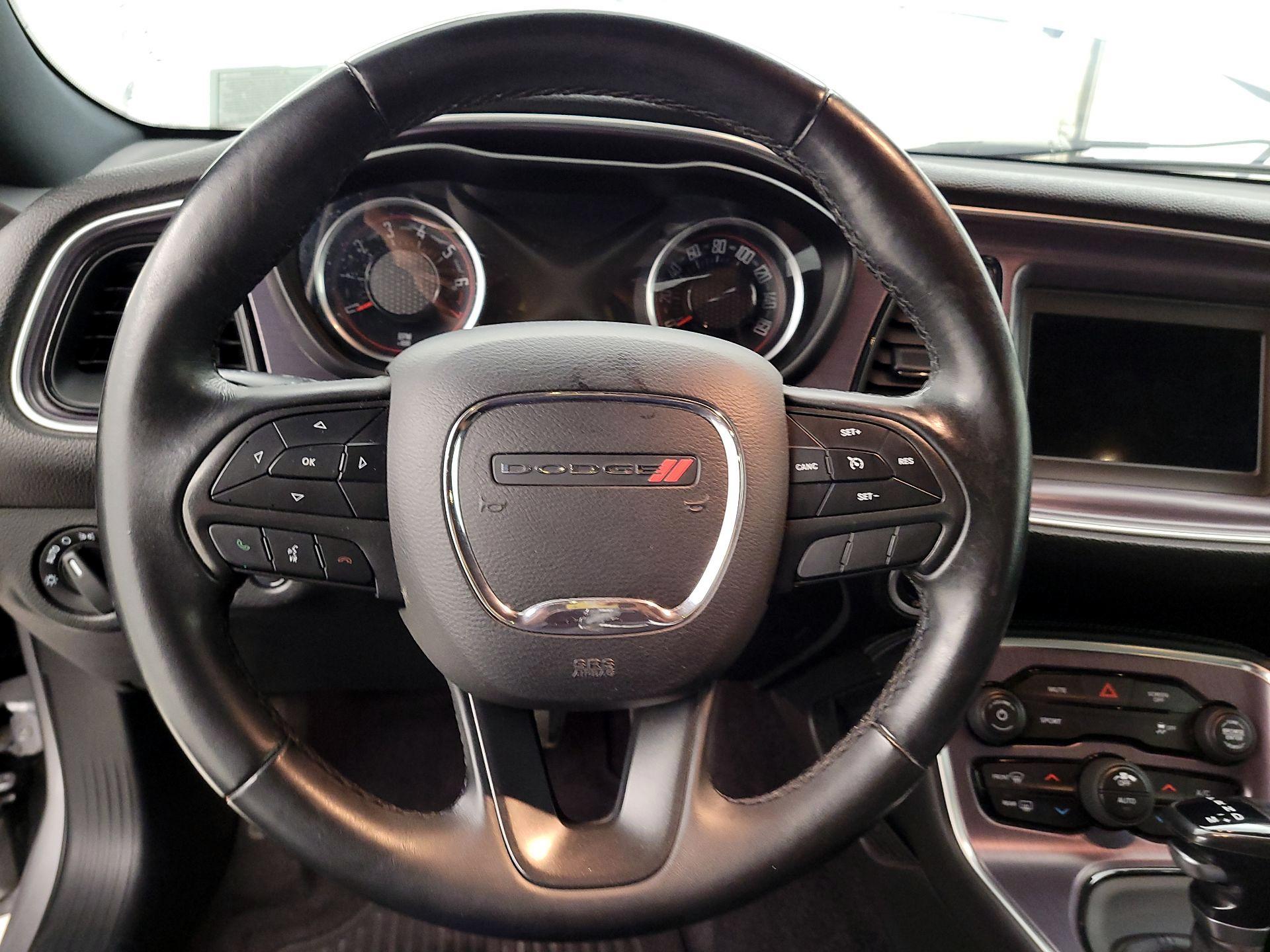 Thumbnail: 2018 Dodge Challenger - 10