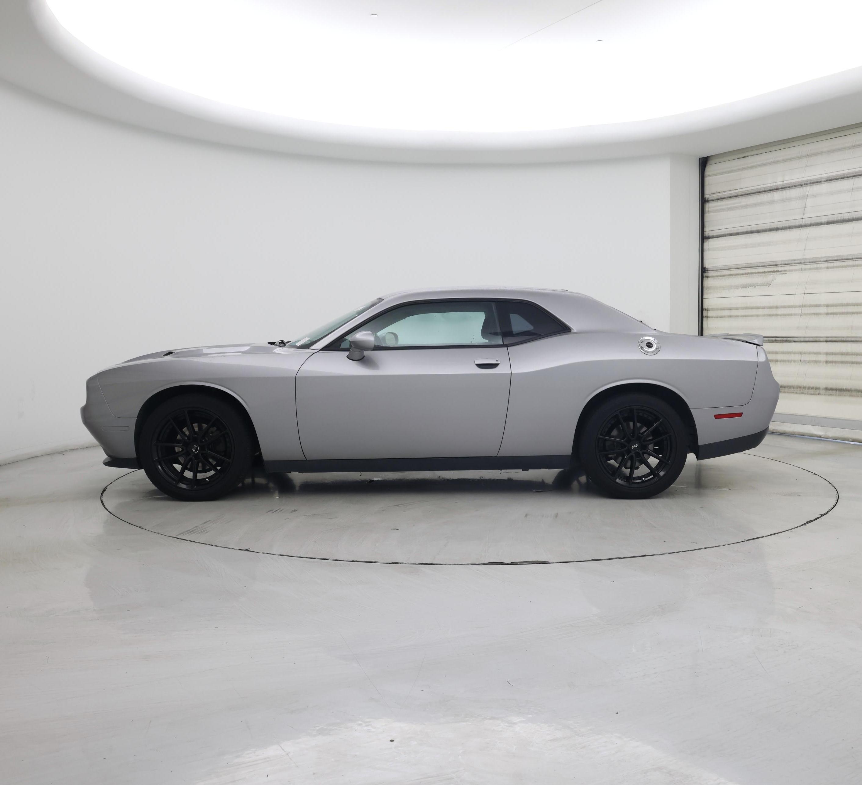 Thumbnail: 2018 Dodge Challenger - 3