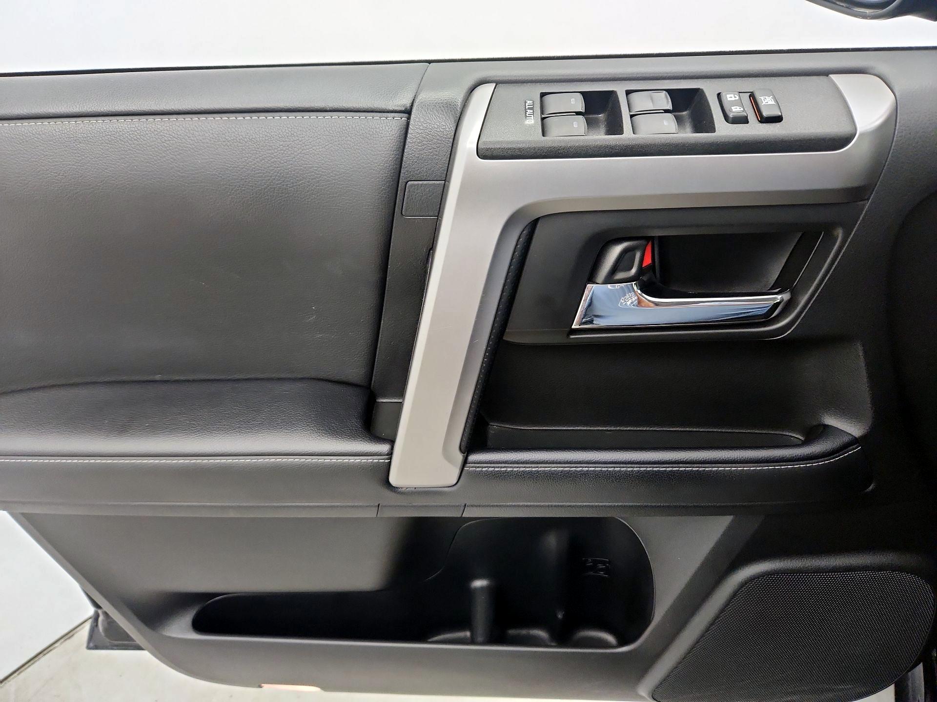 Thumbnail: 2024 Toyota 4Runner - 12