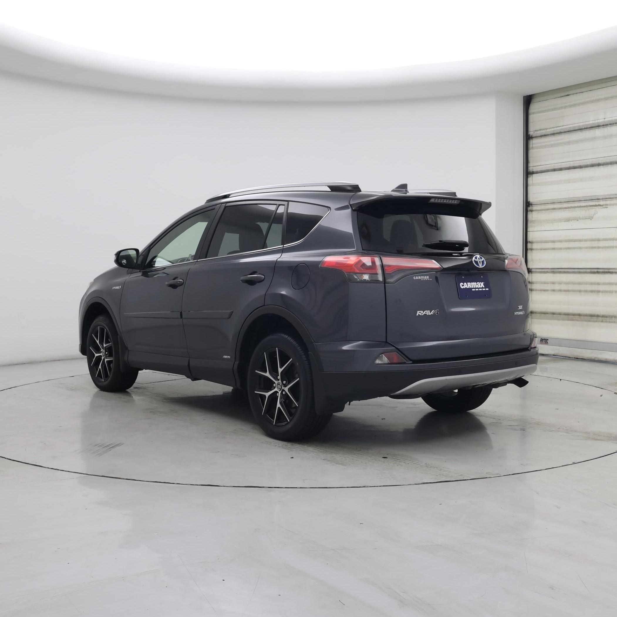 Thumbnail: 2017 Toyota RAV4 - 2