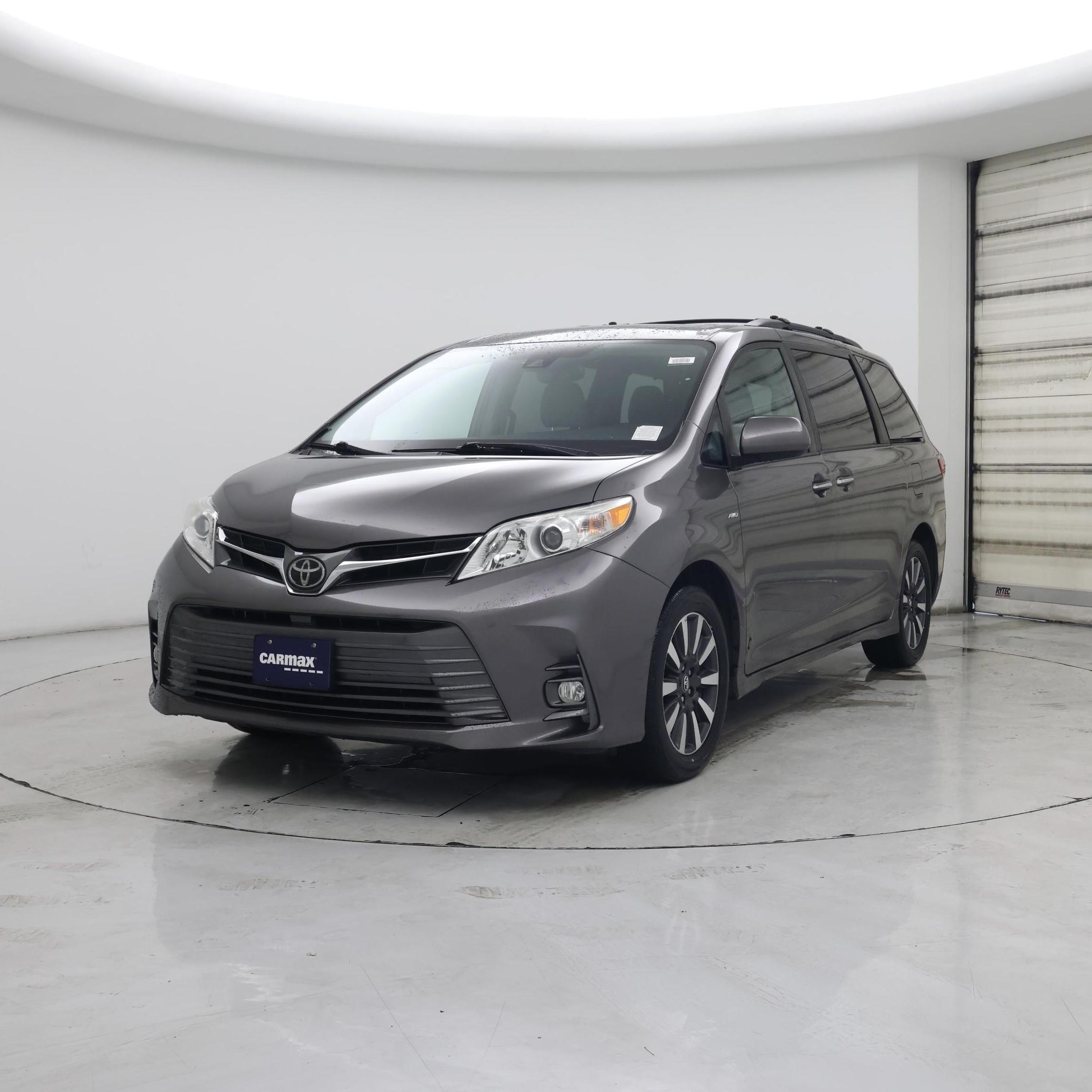 Thumbnail: 2018 Toyota Sienna - 4