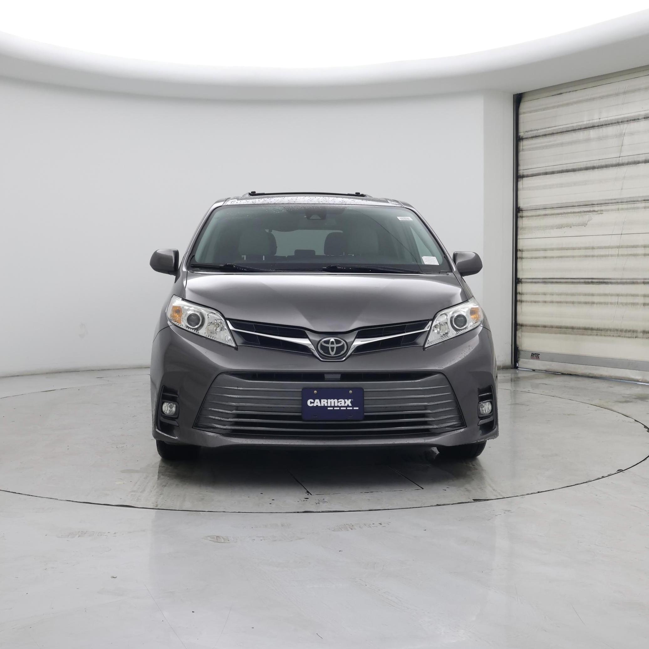 Thumbnail: 2018 Toyota Sienna - 5