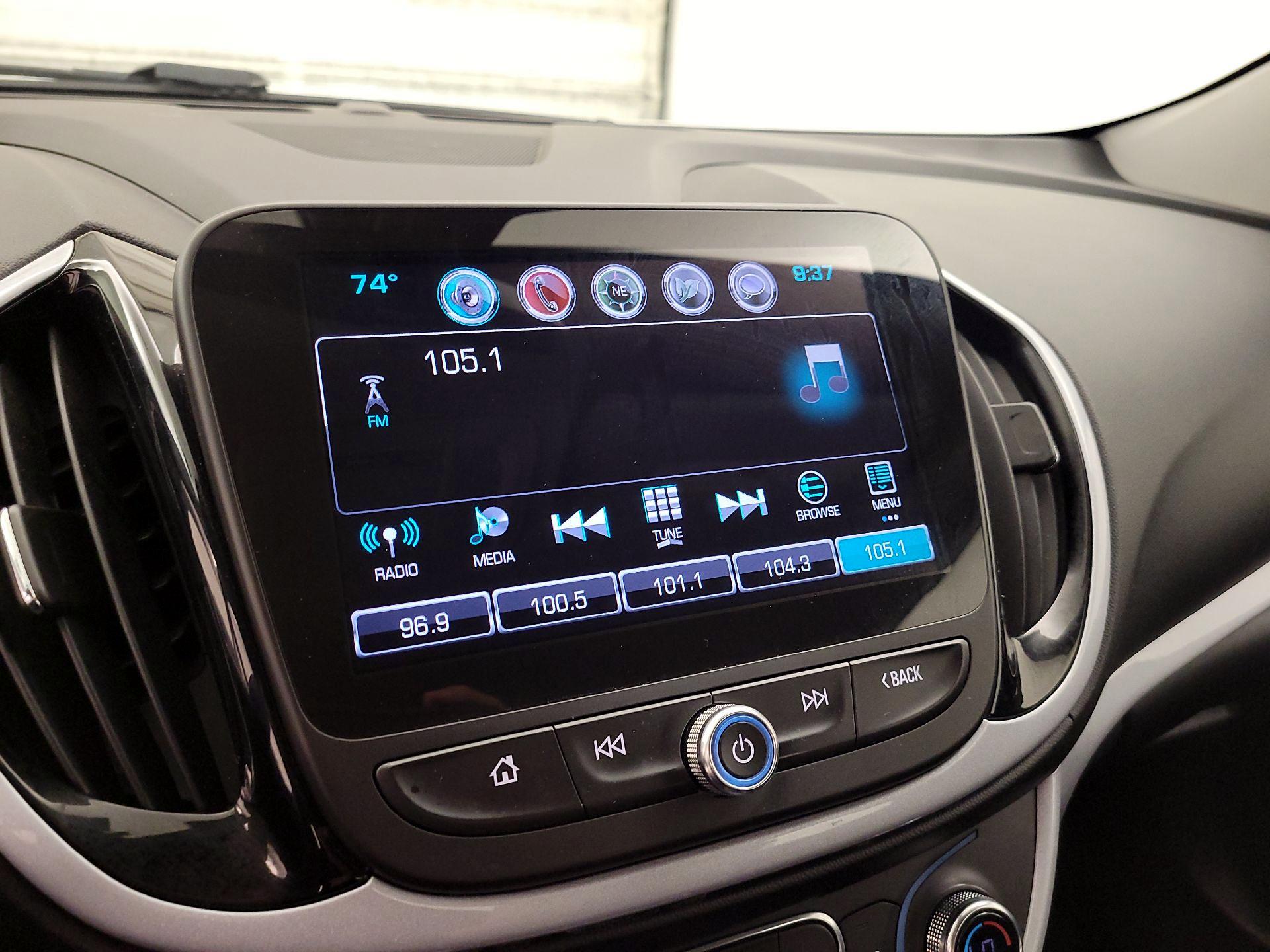 Thumbnail: 2017 Chevrolet Volt - 15