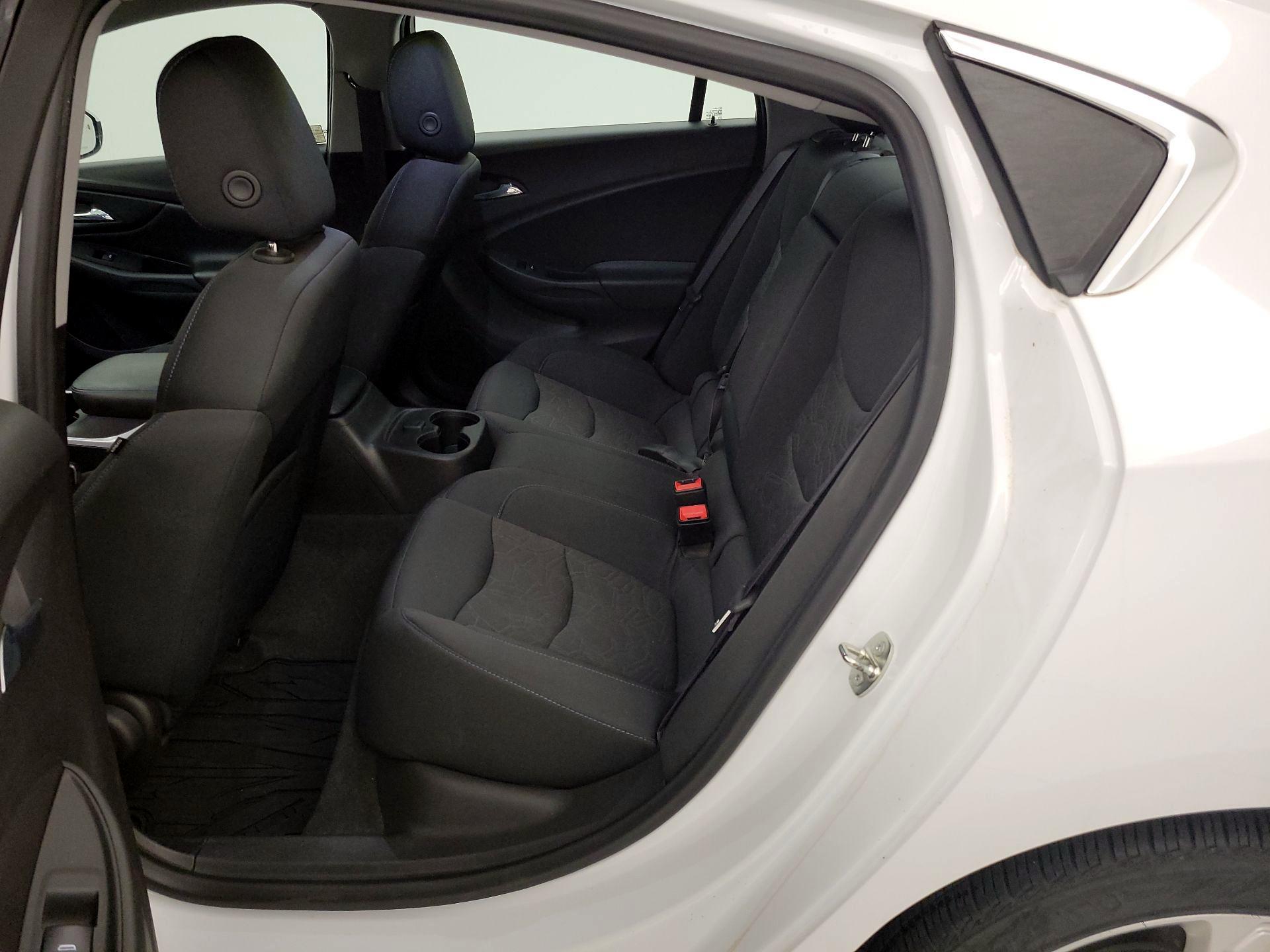 Thumbnail: 2017 Chevrolet Volt - 19