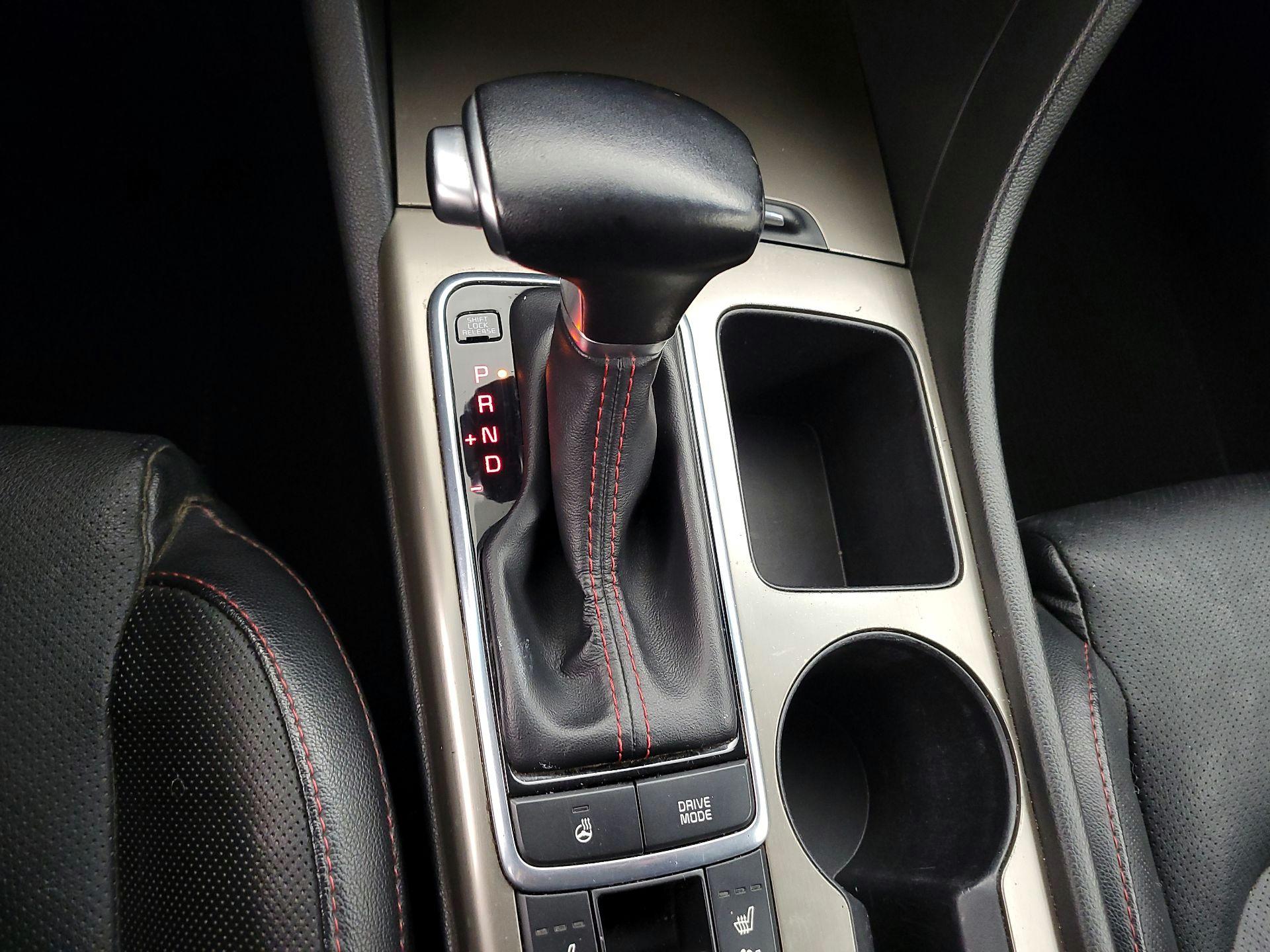 Thumbnail: 2016 Kia Optima - 18