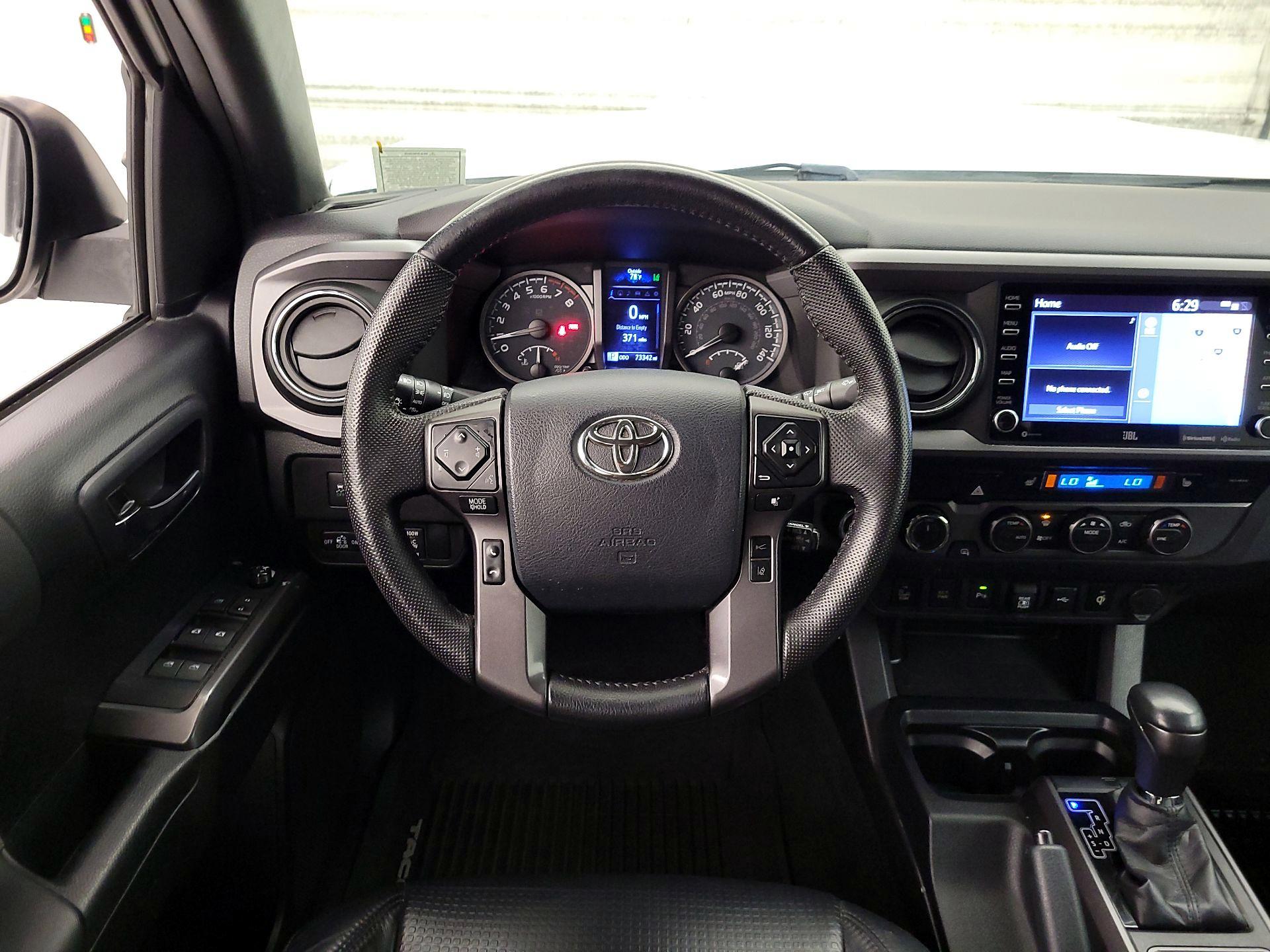 Thumbnail: 2020 Toyota Tacoma - 10