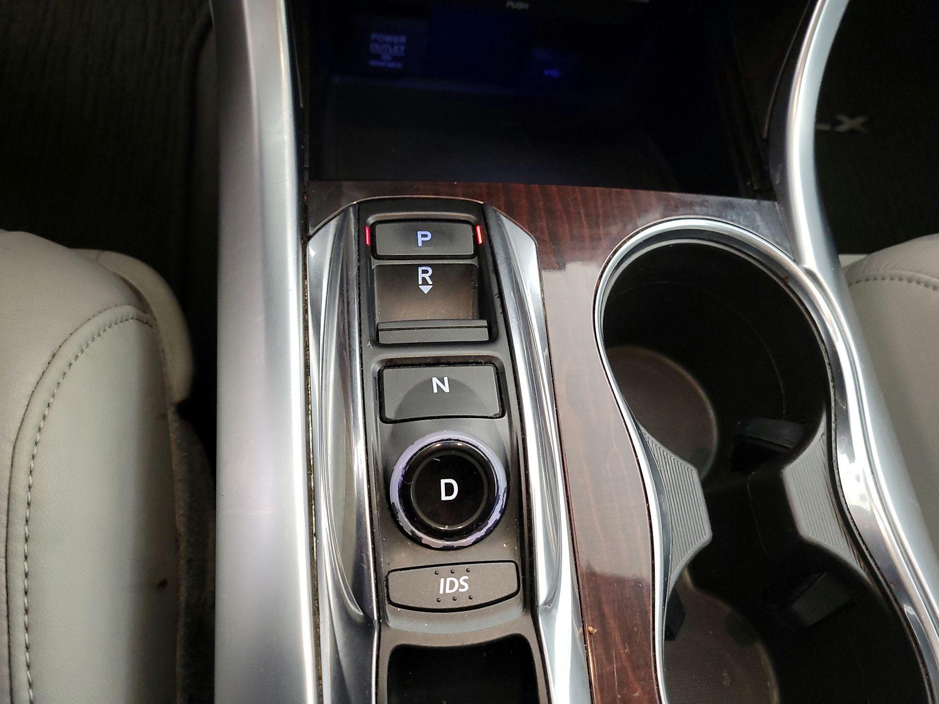 Thumbnail: 2015 Acura TLX - 18