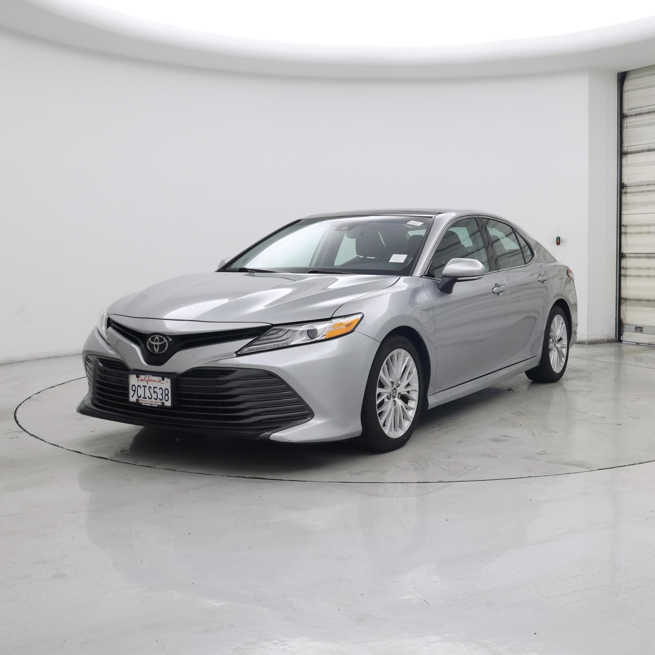 Thumbnail: 2019 Toyota Camry - 4