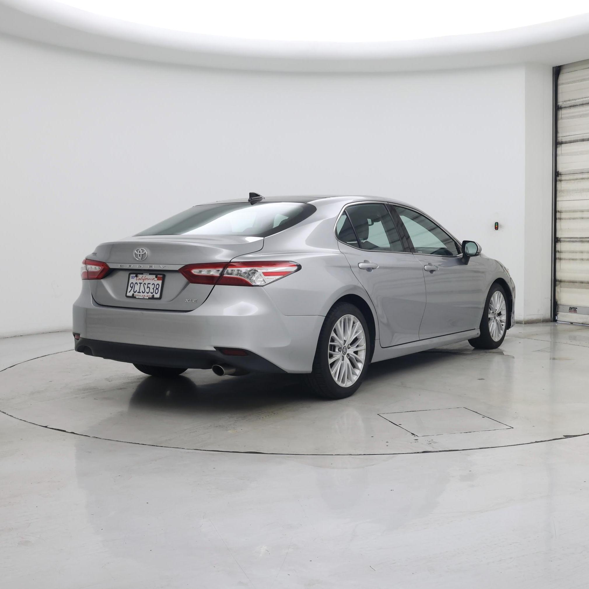 Thumbnail: 2019 Toyota Camry - 8