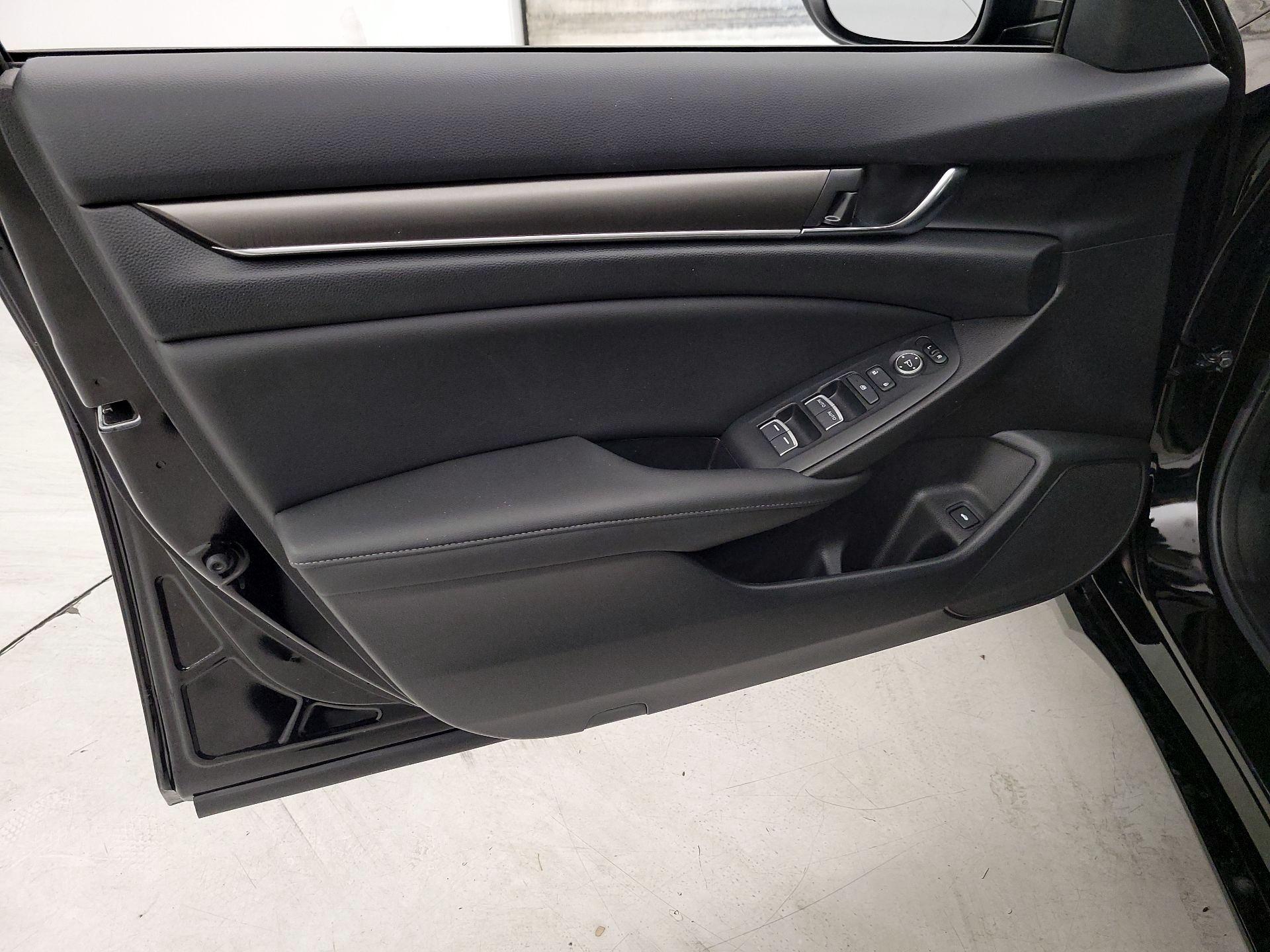 Thumbnail: 2020 Honda Accord - 12