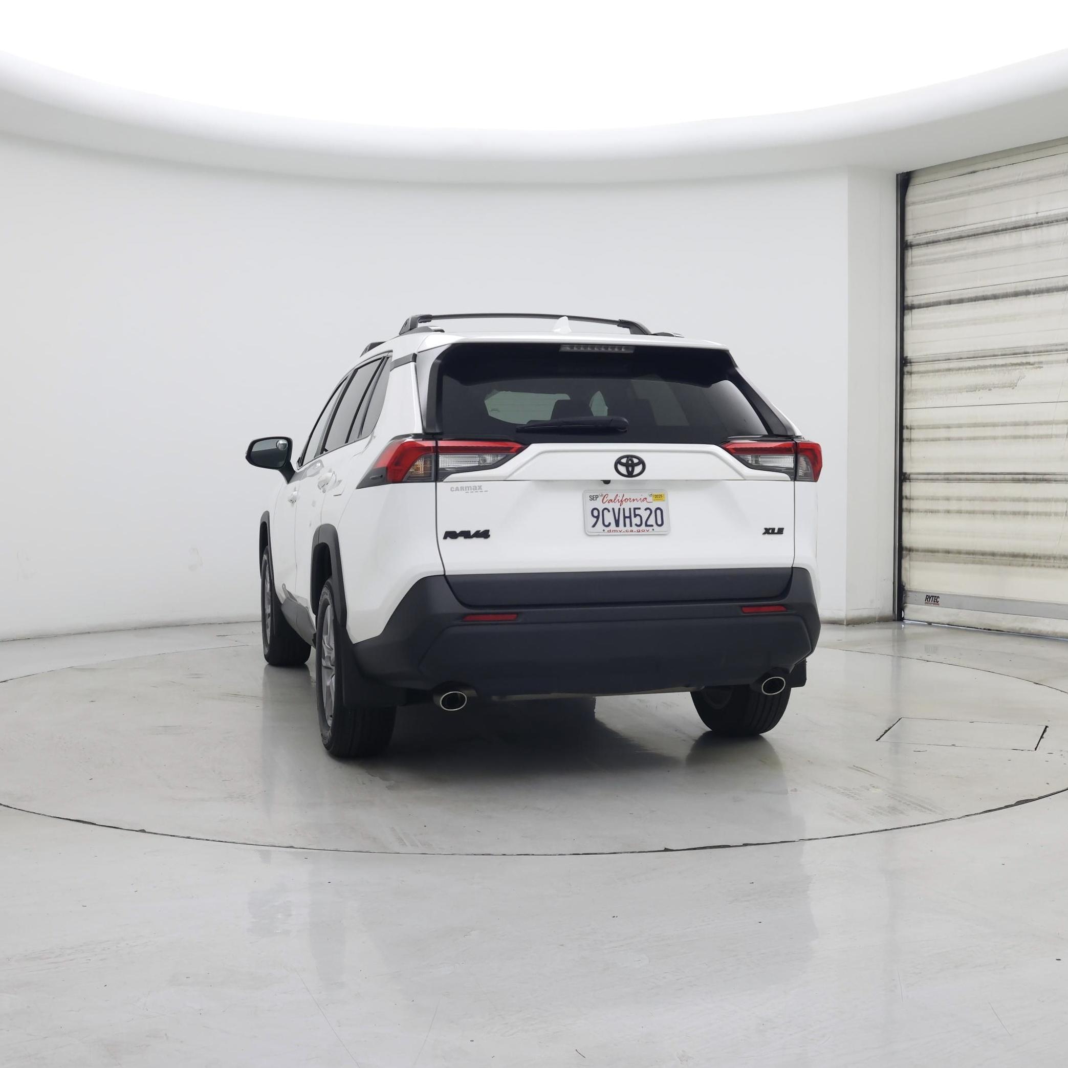 Thumbnail: 2022 Toyota RAV4 - 6