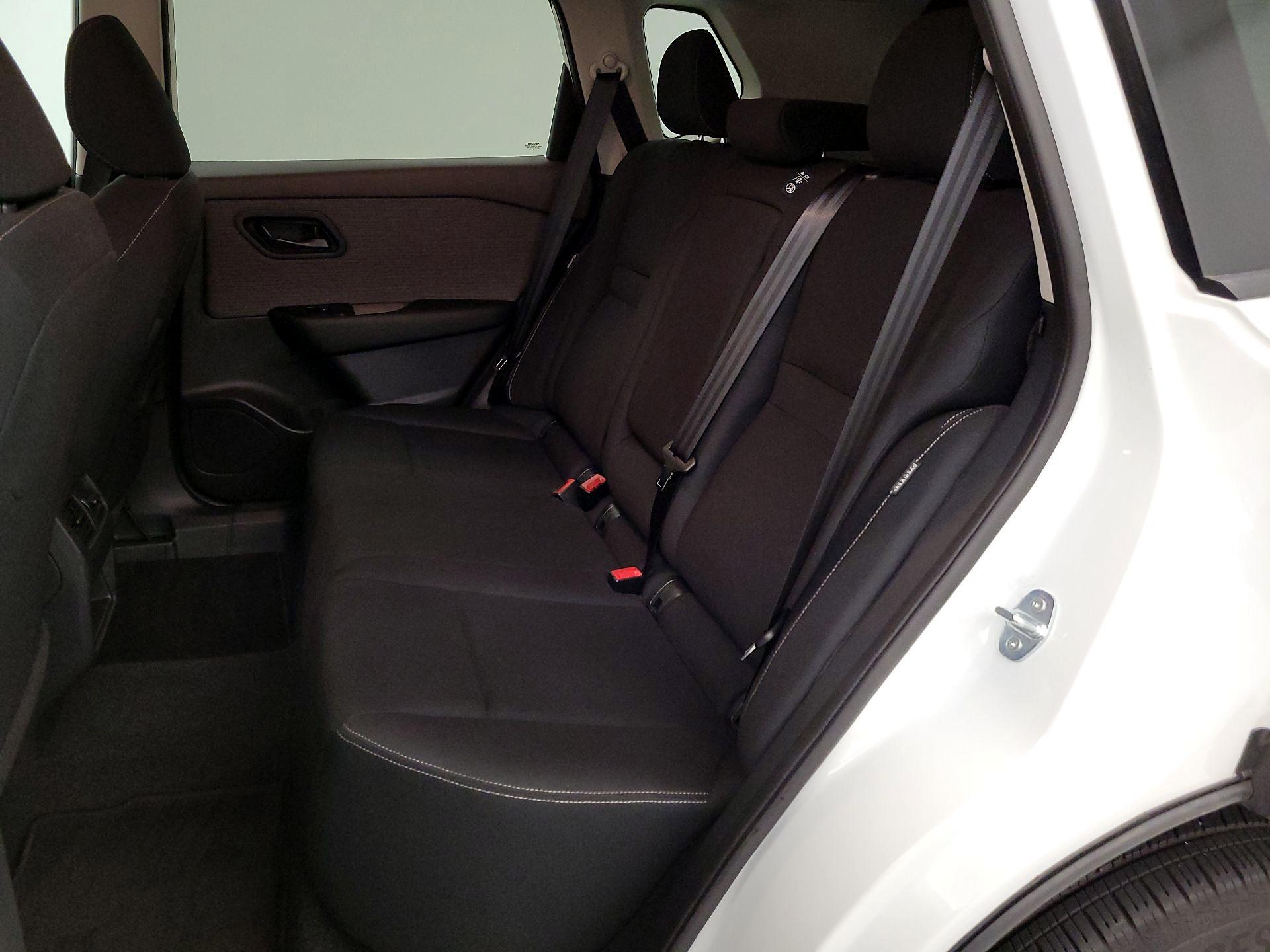 Thumbnail: 2023 Nissan Rogue - 18